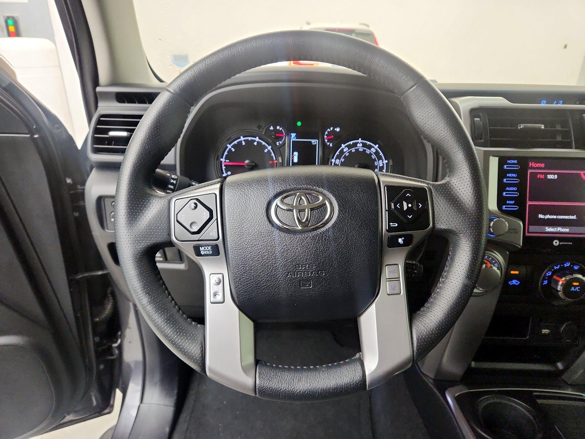 Thumbnail: 2020 Toyota 4Runner - 10