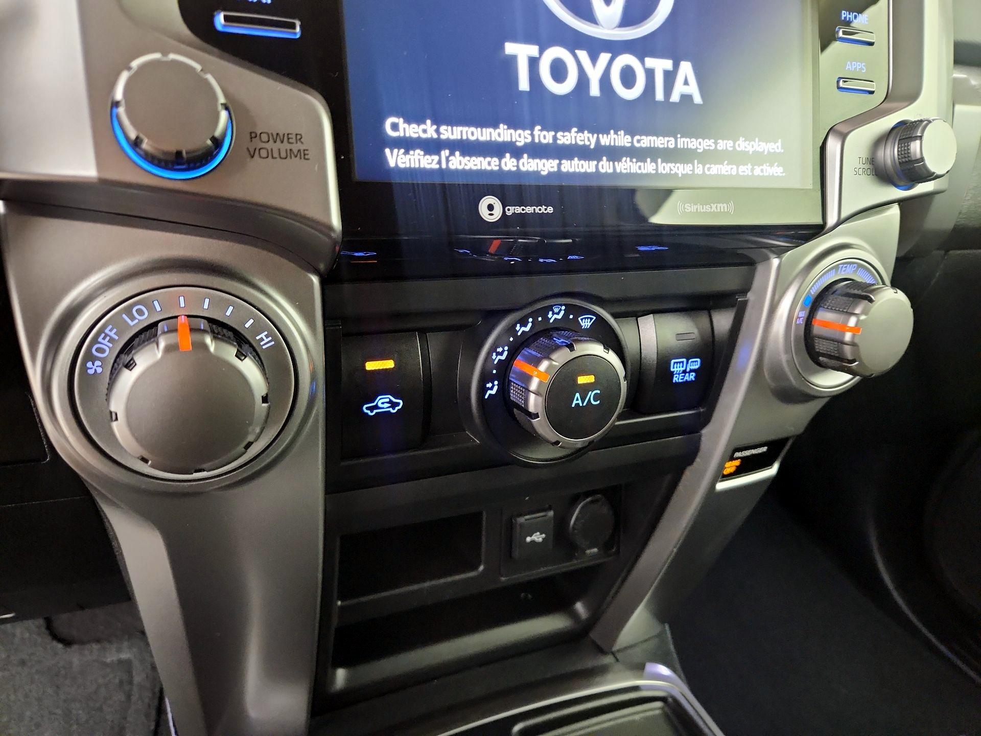 Thumbnail: 2020 Toyota 4Runner - 16