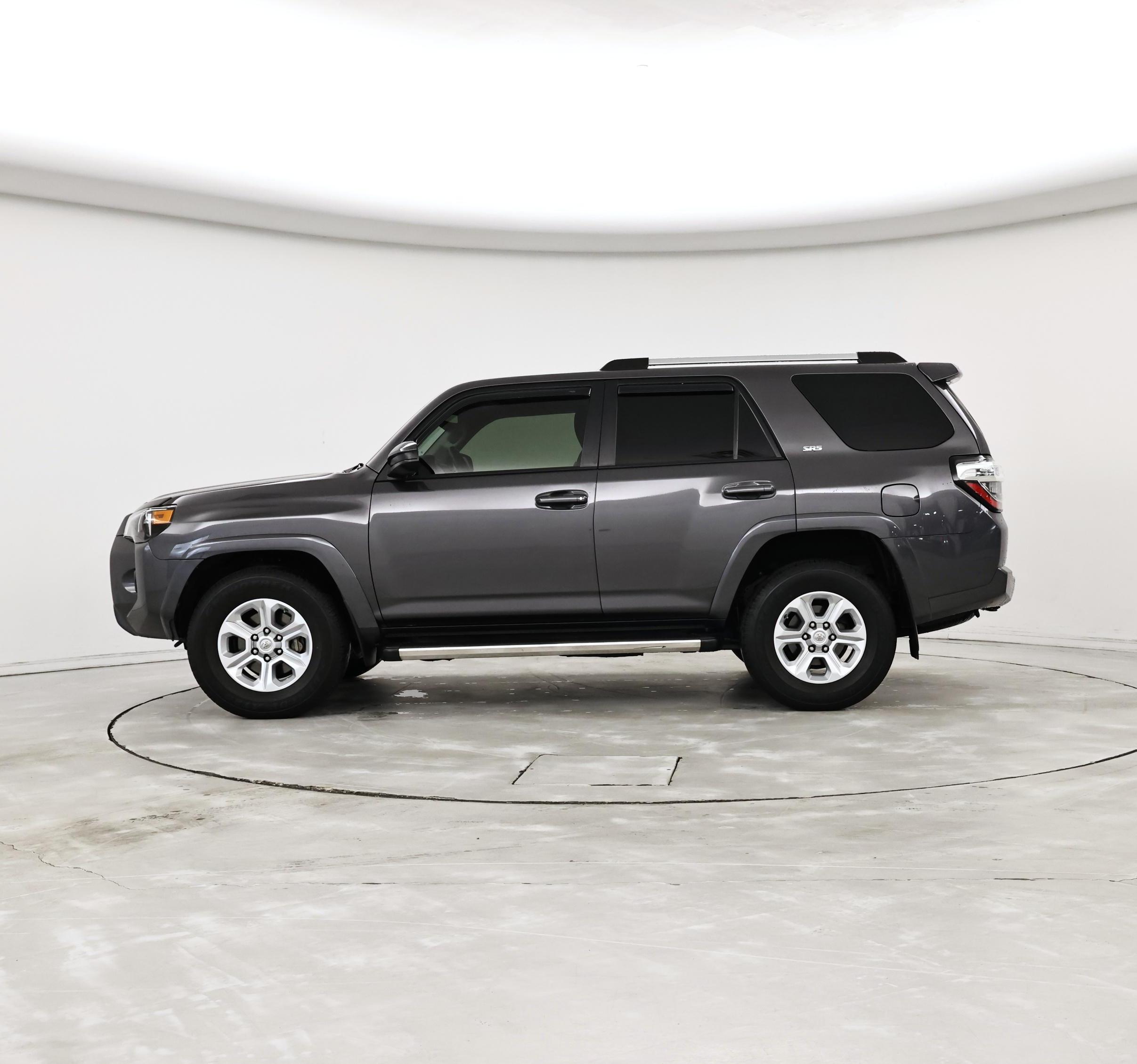 Thumbnail: 2020 Toyota 4Runner - 3