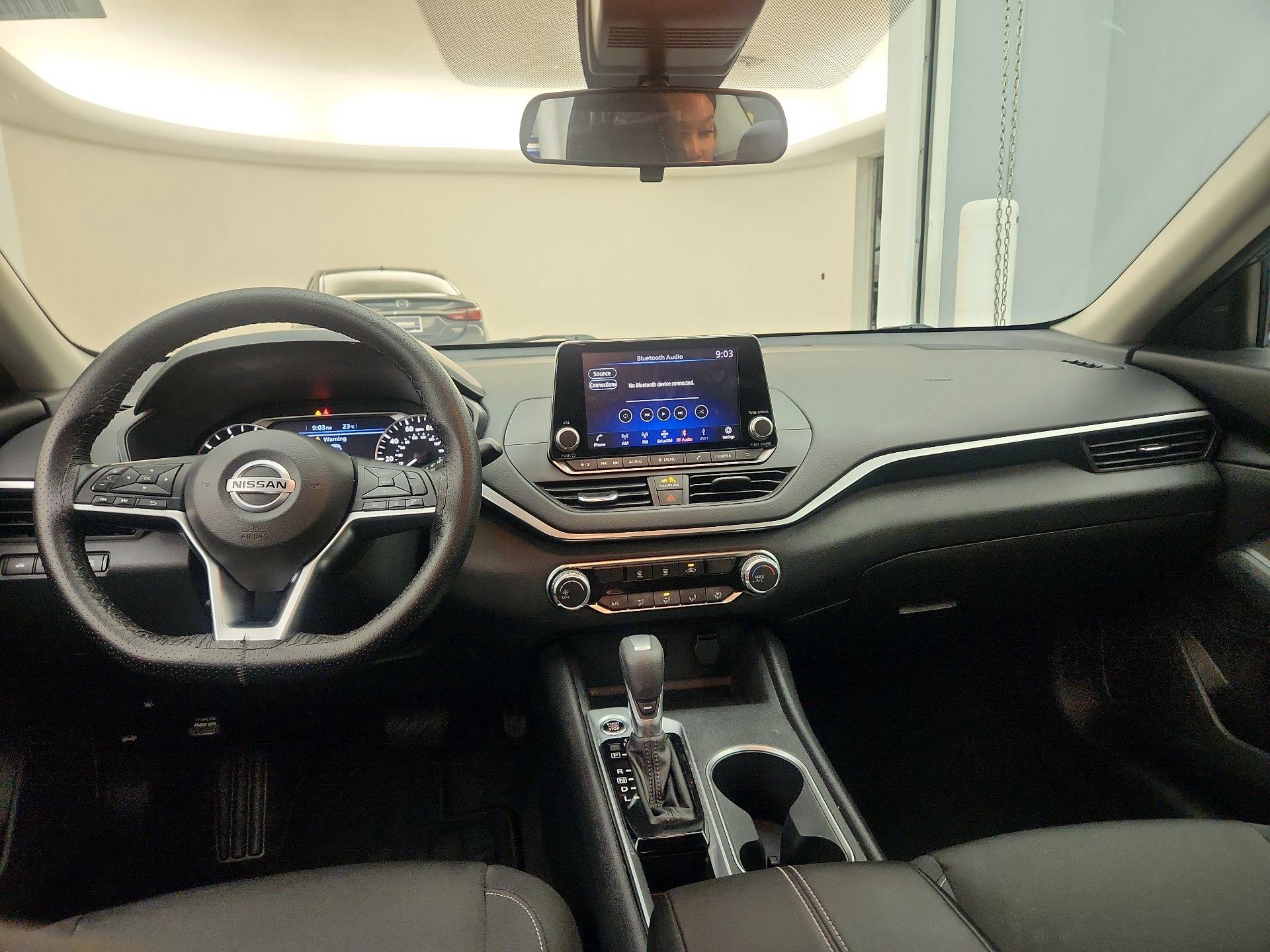 Thumbnail: 2022 Nissan Altima - 9