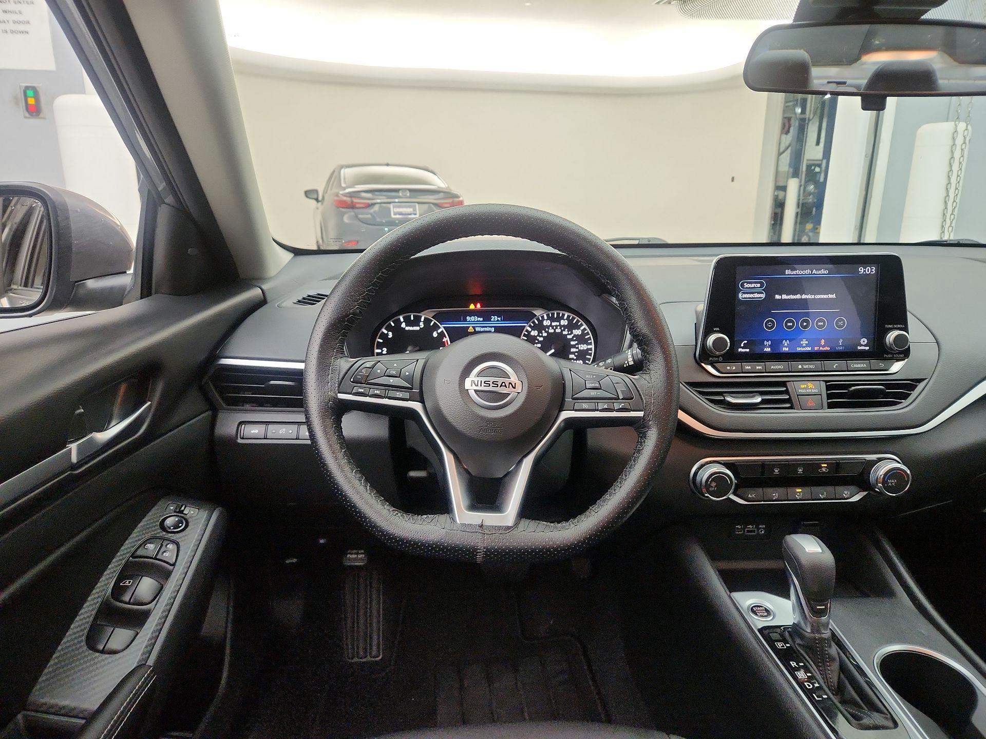 Thumbnail: 2022 Nissan Altima - 10