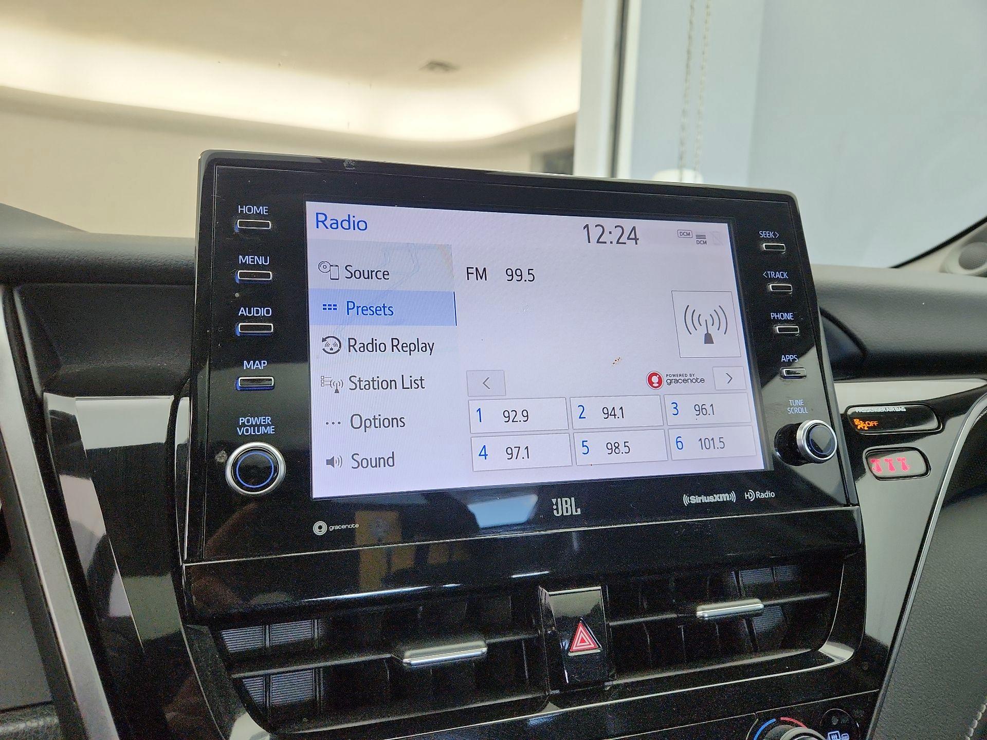 Thumbnail: 2021 Toyota Camry - 16