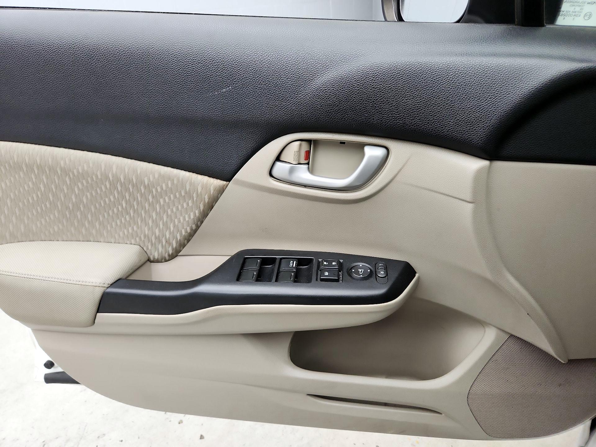 Thumbnail: 2015 Honda Civic - 12