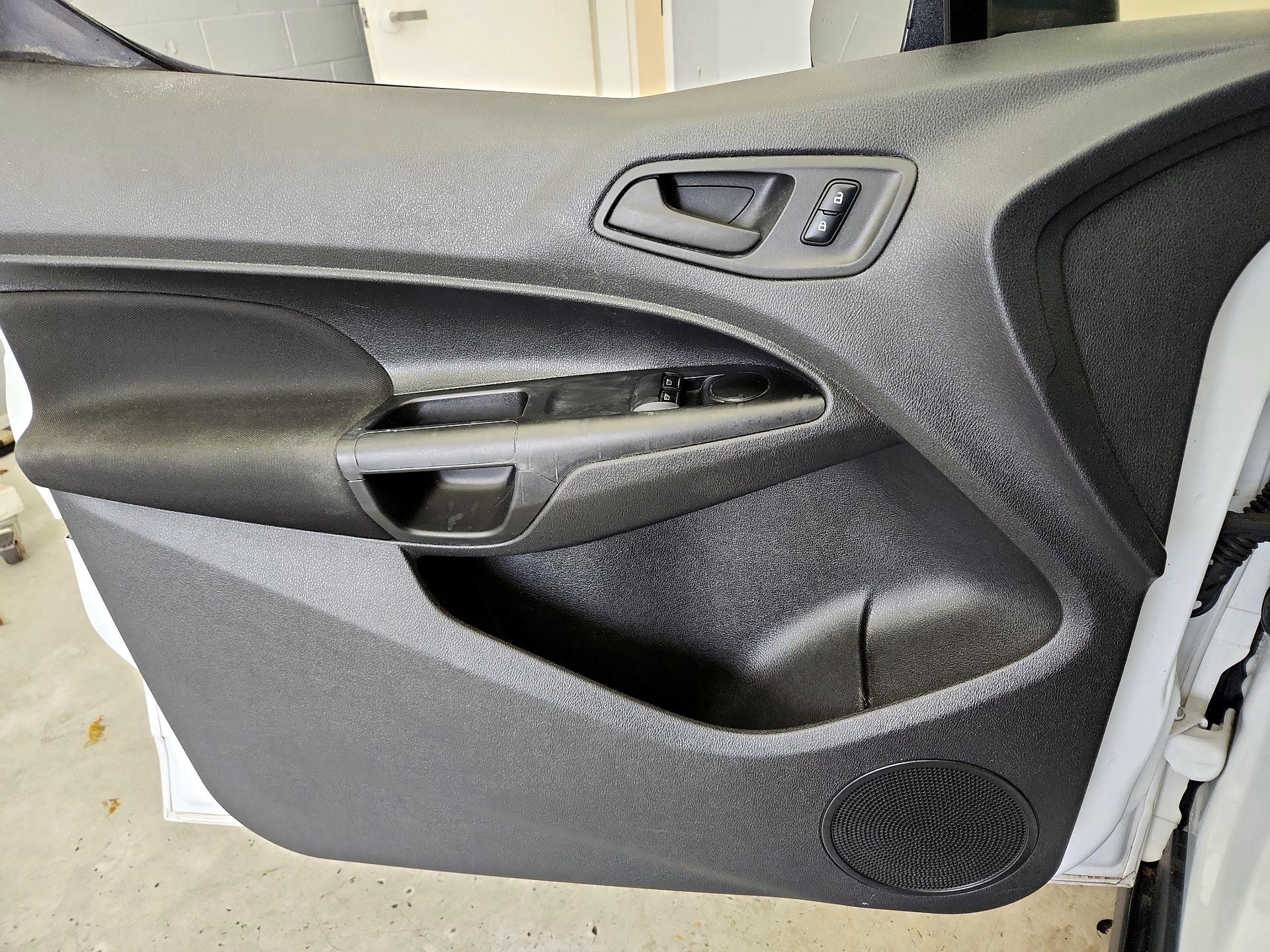 Thumbnail: 2016 Ford Transit Series - 12