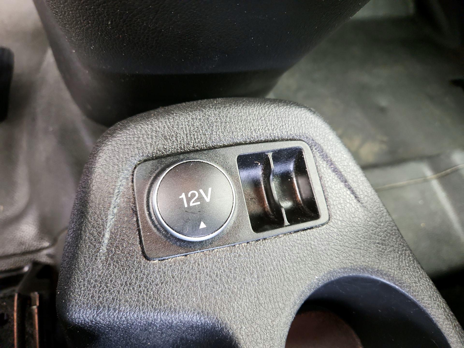 Thumbnail: 2016 Ford Transit Series - 18