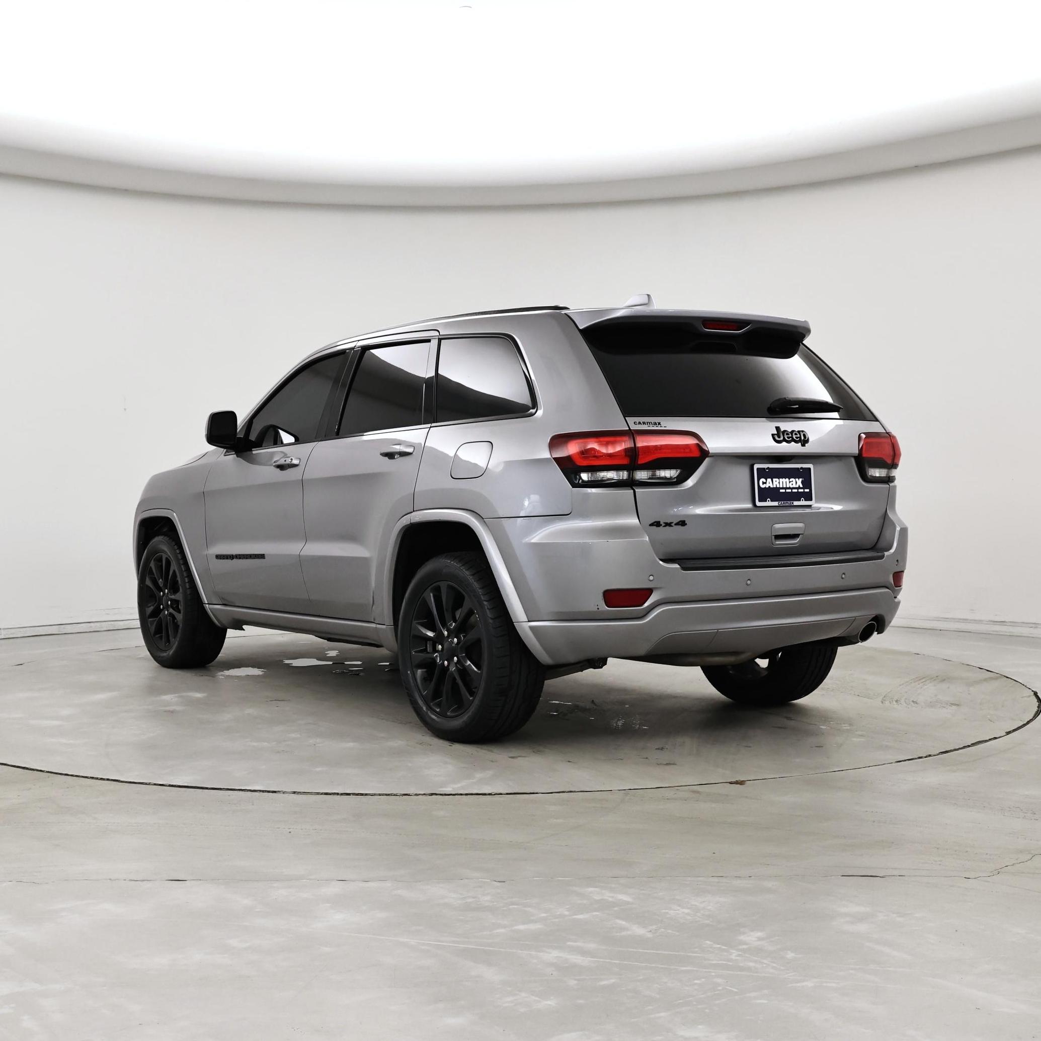 Thumbnail: 2018 Jeep Grand Cherokee - 2