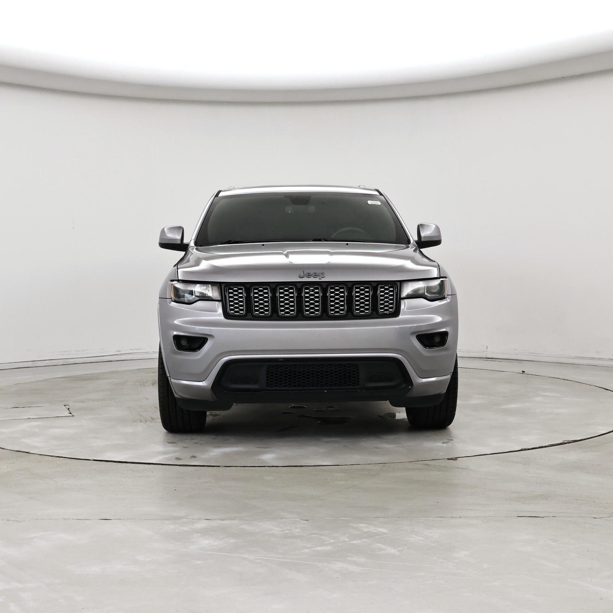 Thumbnail: 2018 Jeep Grand Cherokee - 5