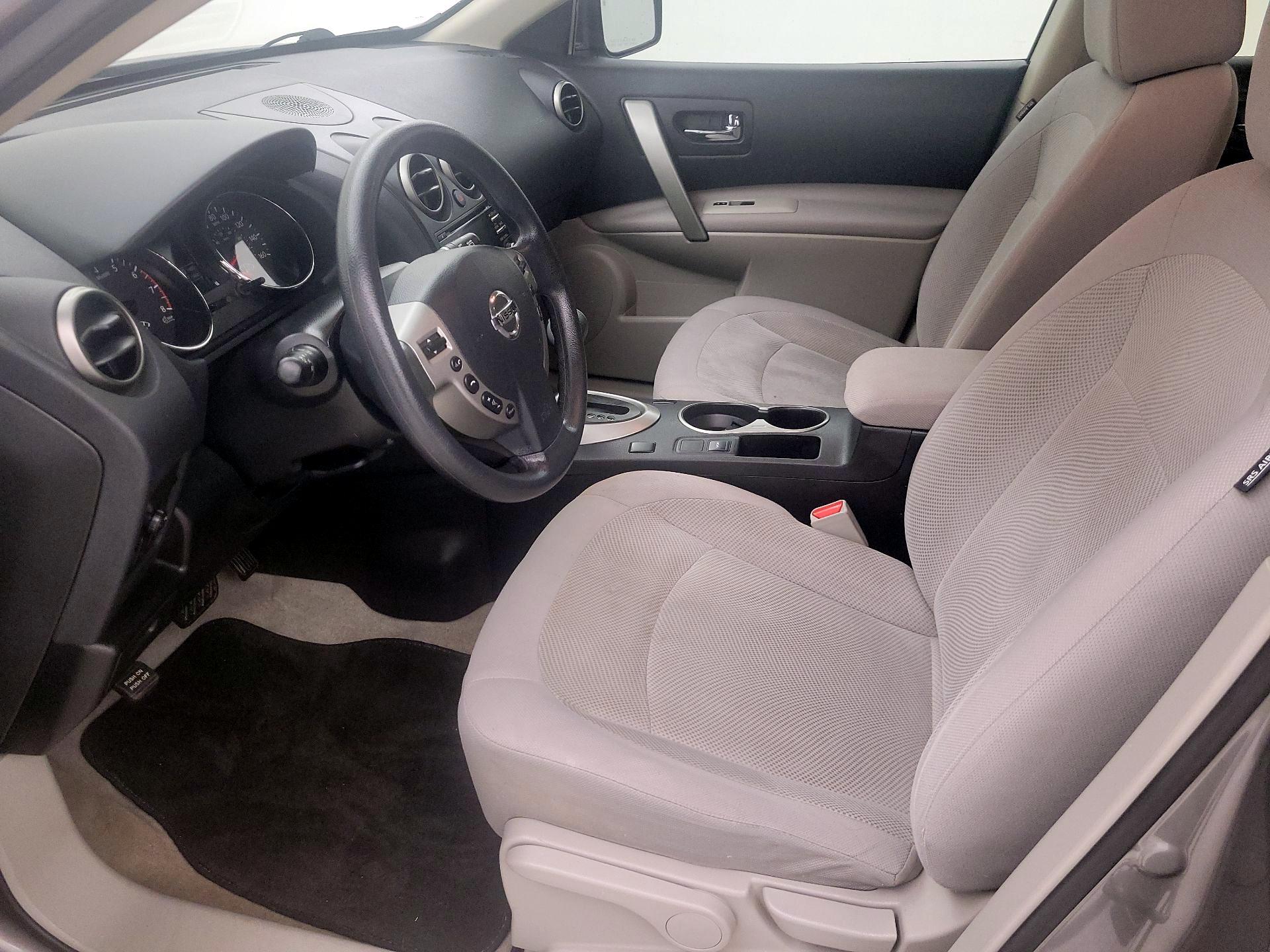 Thumbnail: 2015 Nissan Rogue - 11