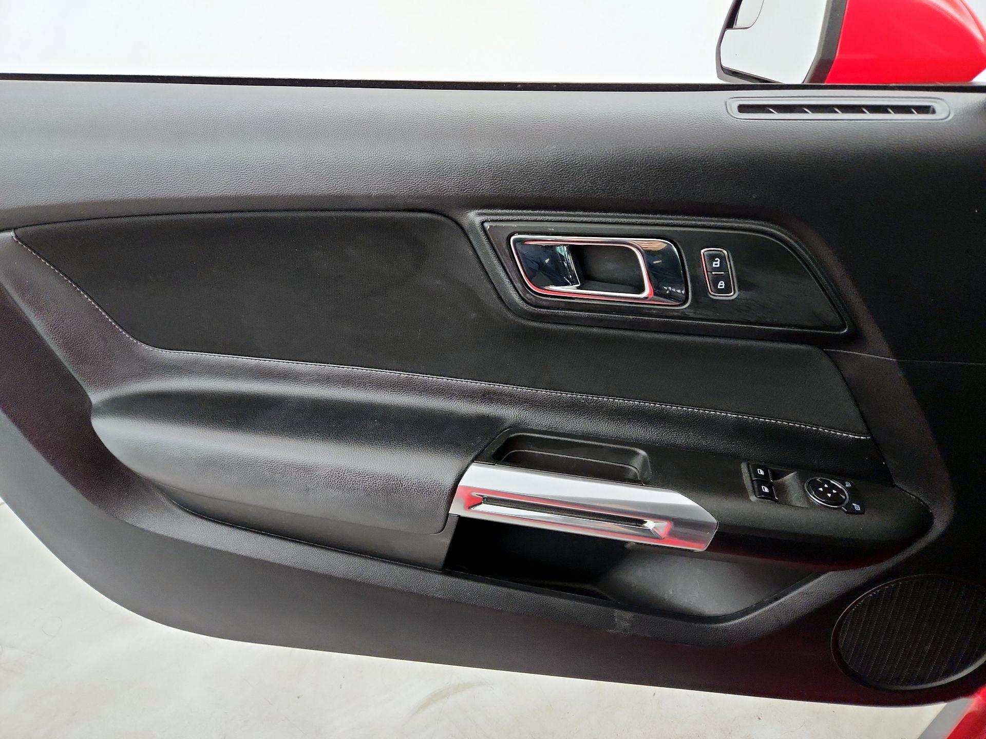 Thumbnail: 2017 Ford Mustang - 12