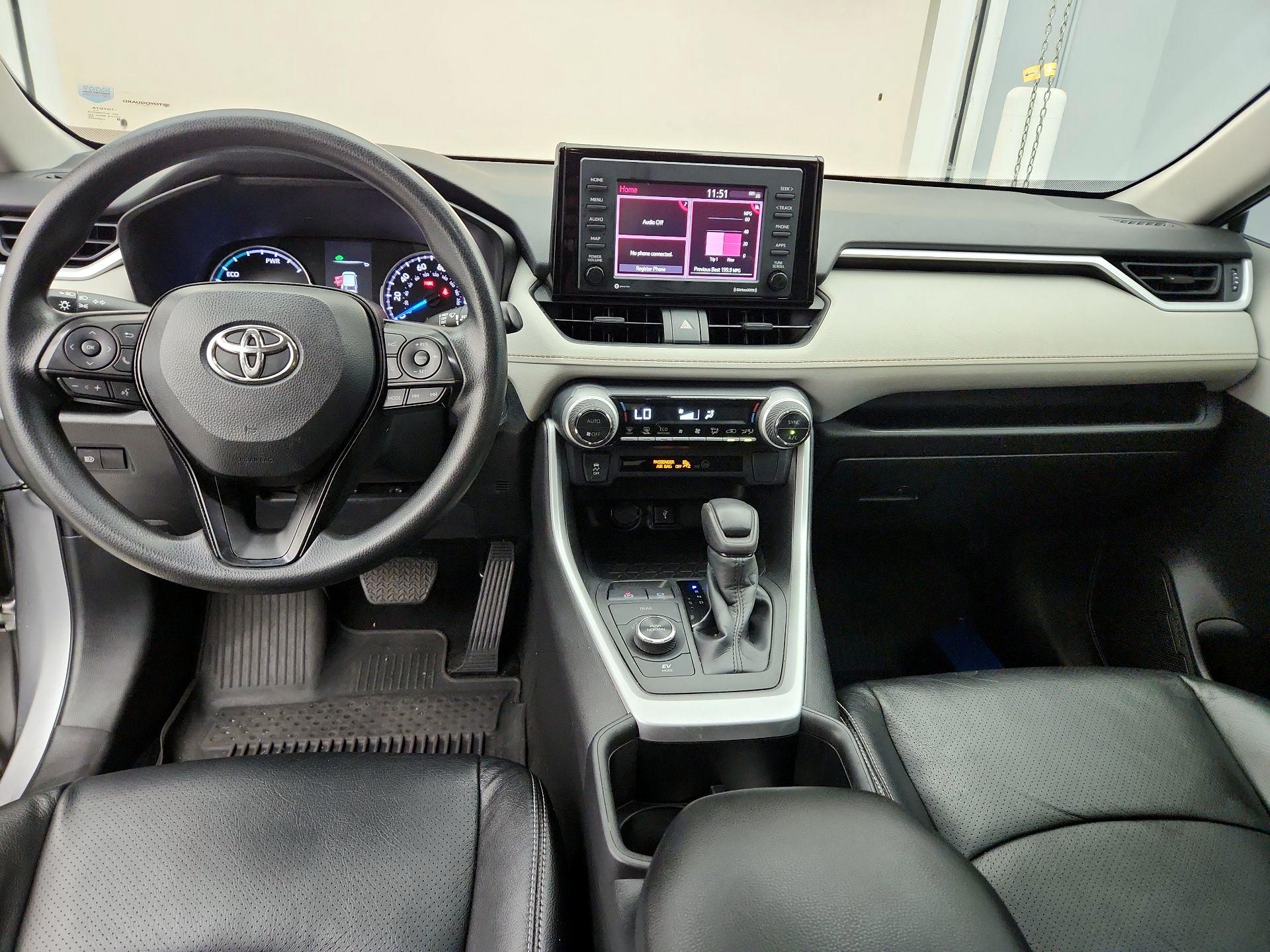 Thumbnail: 2022 Toyota RAV4 - 9