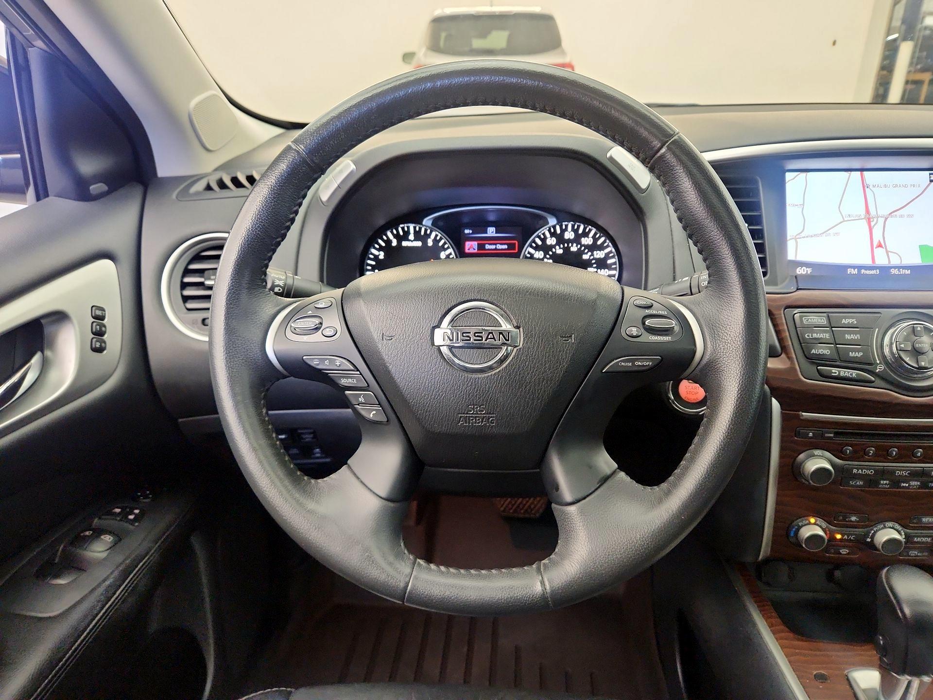 Thumbnail: 2017 Nissan Pathfinder - 10