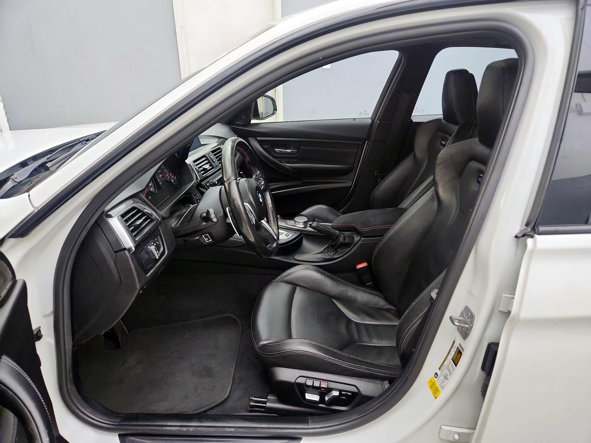 Thumbnail: 2018 BMW M3 - 11