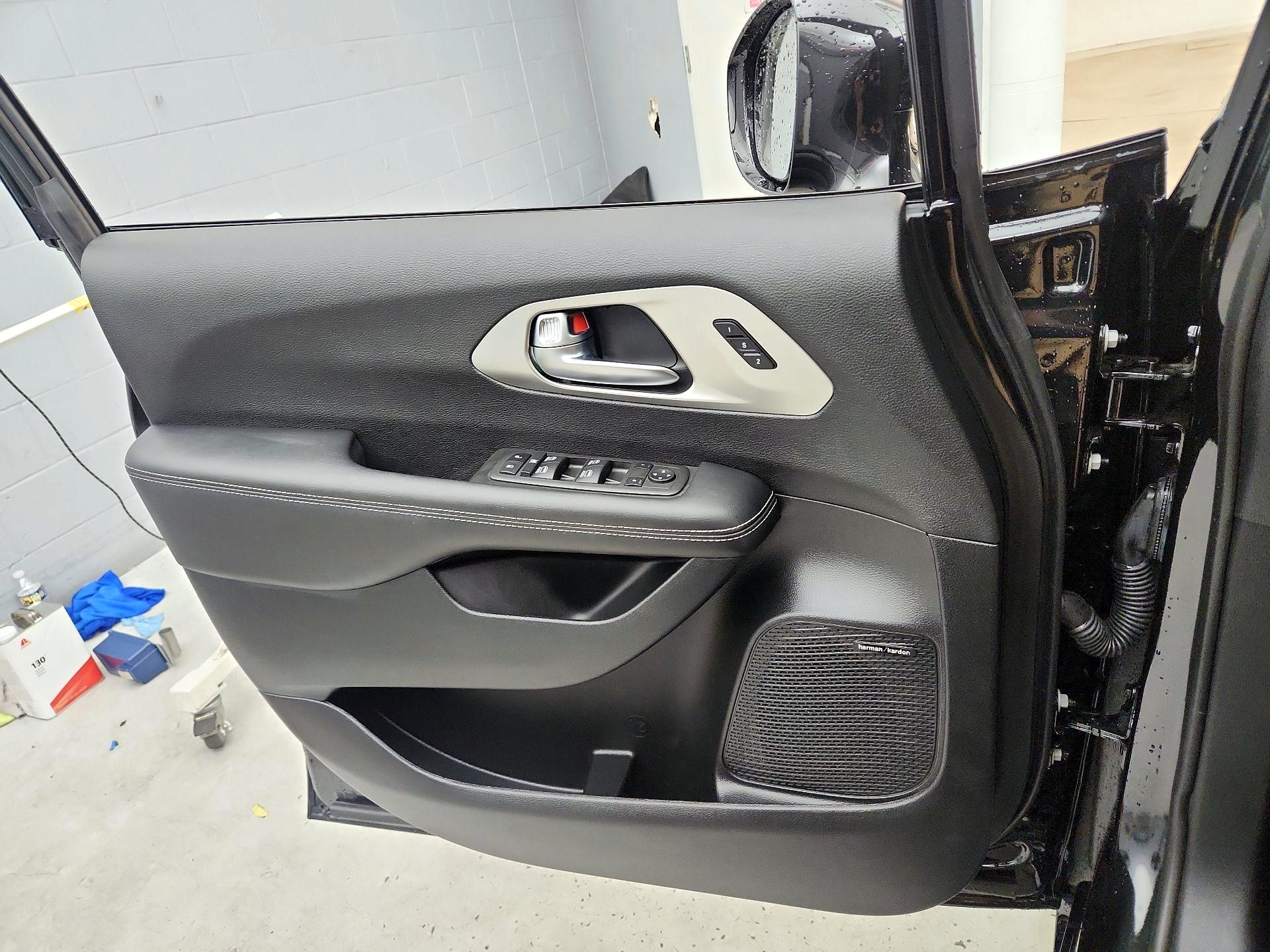 Thumbnail: 2022 Chrysler Pacifica - 12