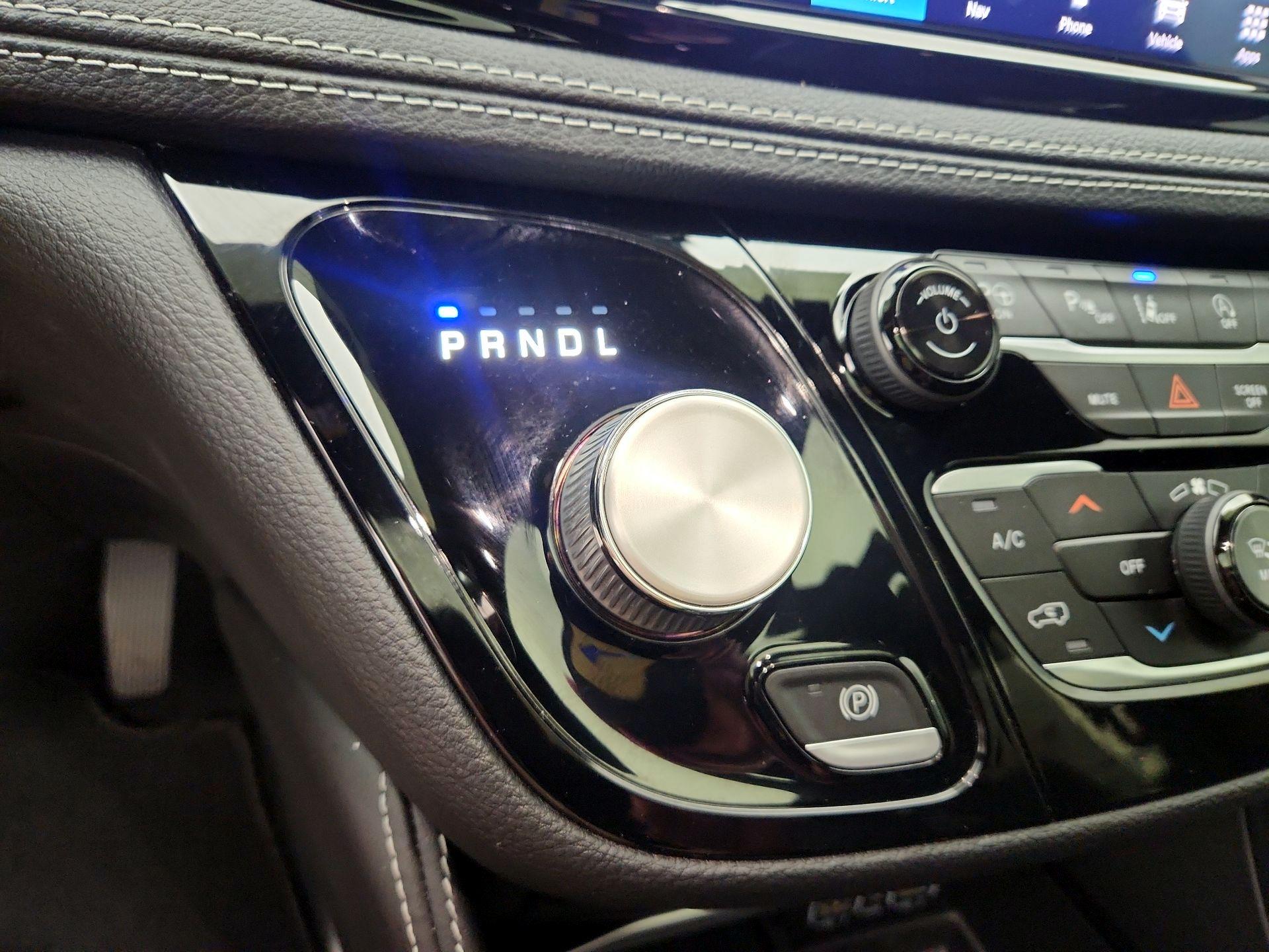 Thumbnail: 2022 Chrysler Pacifica - 18