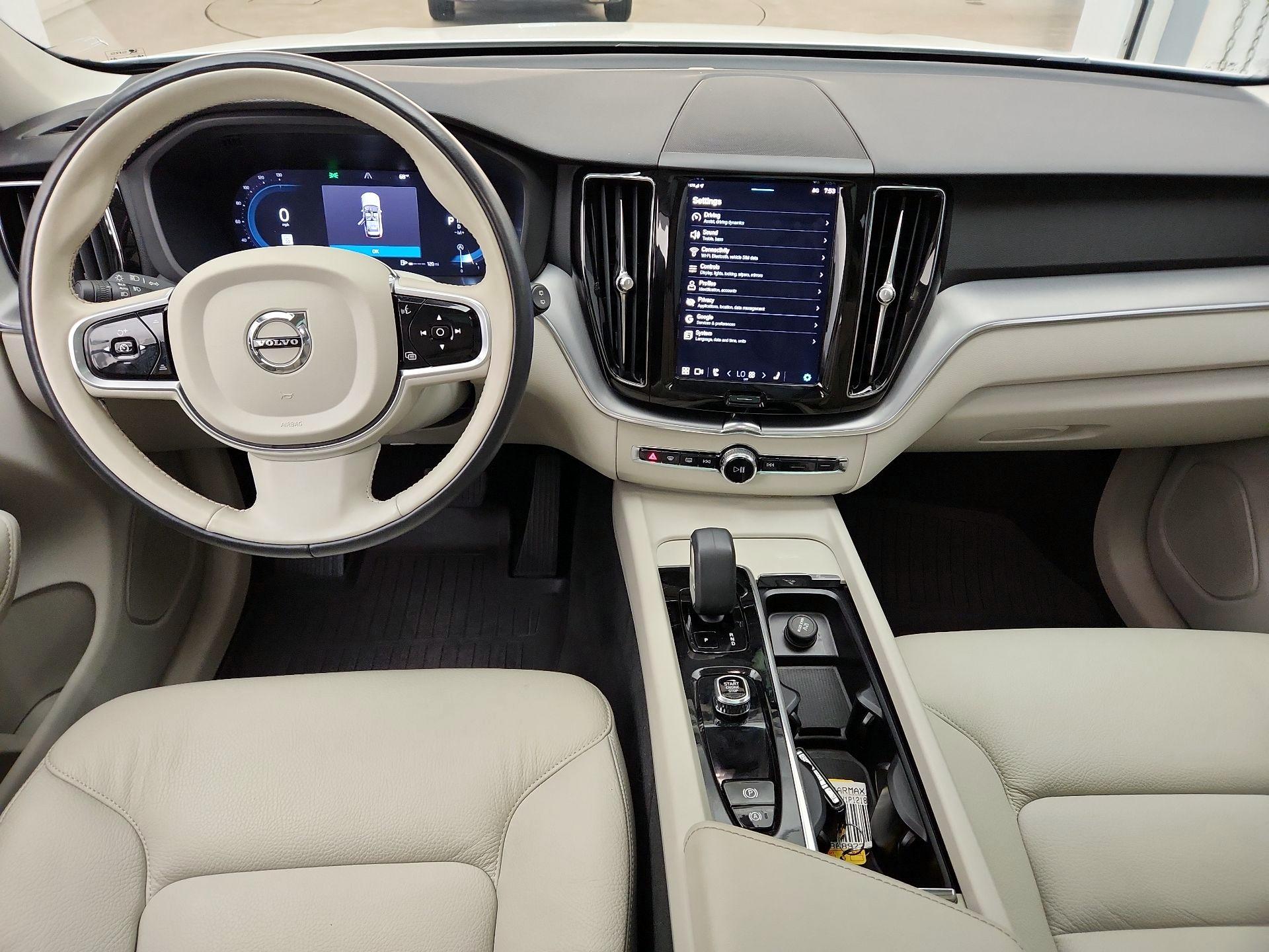 Thumbnail: 2023 Volvo XC60 - 9