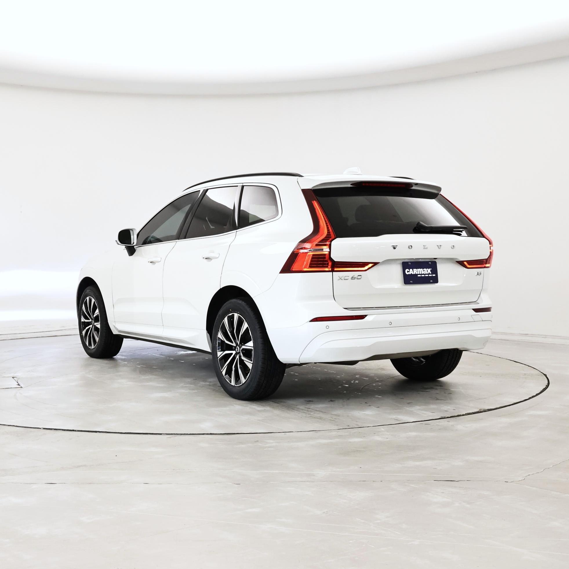 Thumbnail: 2023 Volvo XC60 - 2
