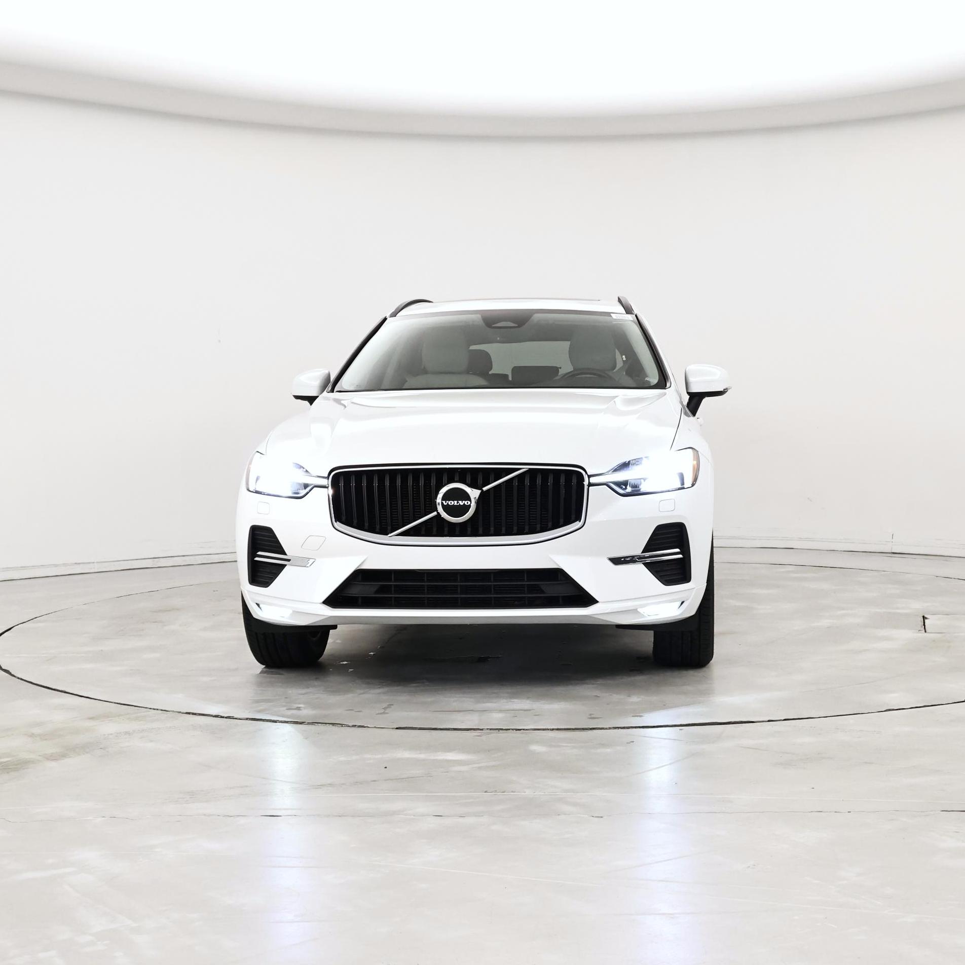Thumbnail: 2023 Volvo XC60 - 5