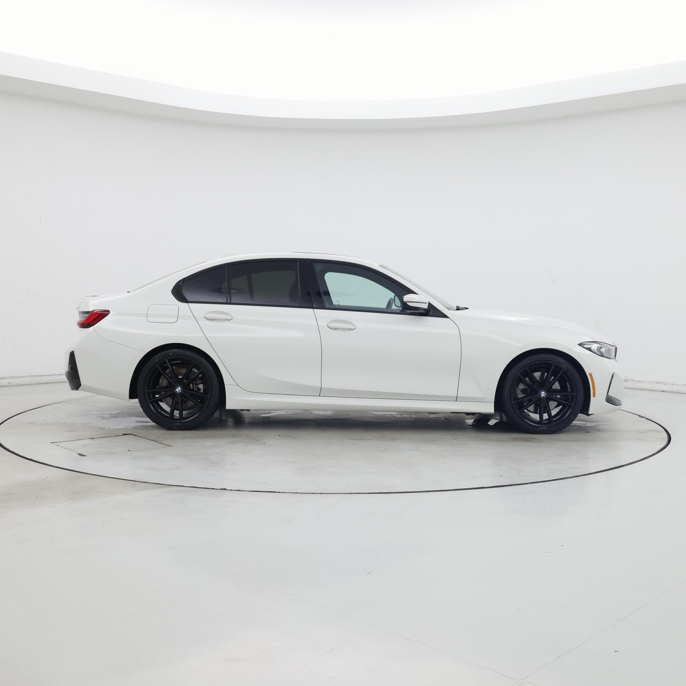 Thumbnail: 2023 BMW 3 Series - 7