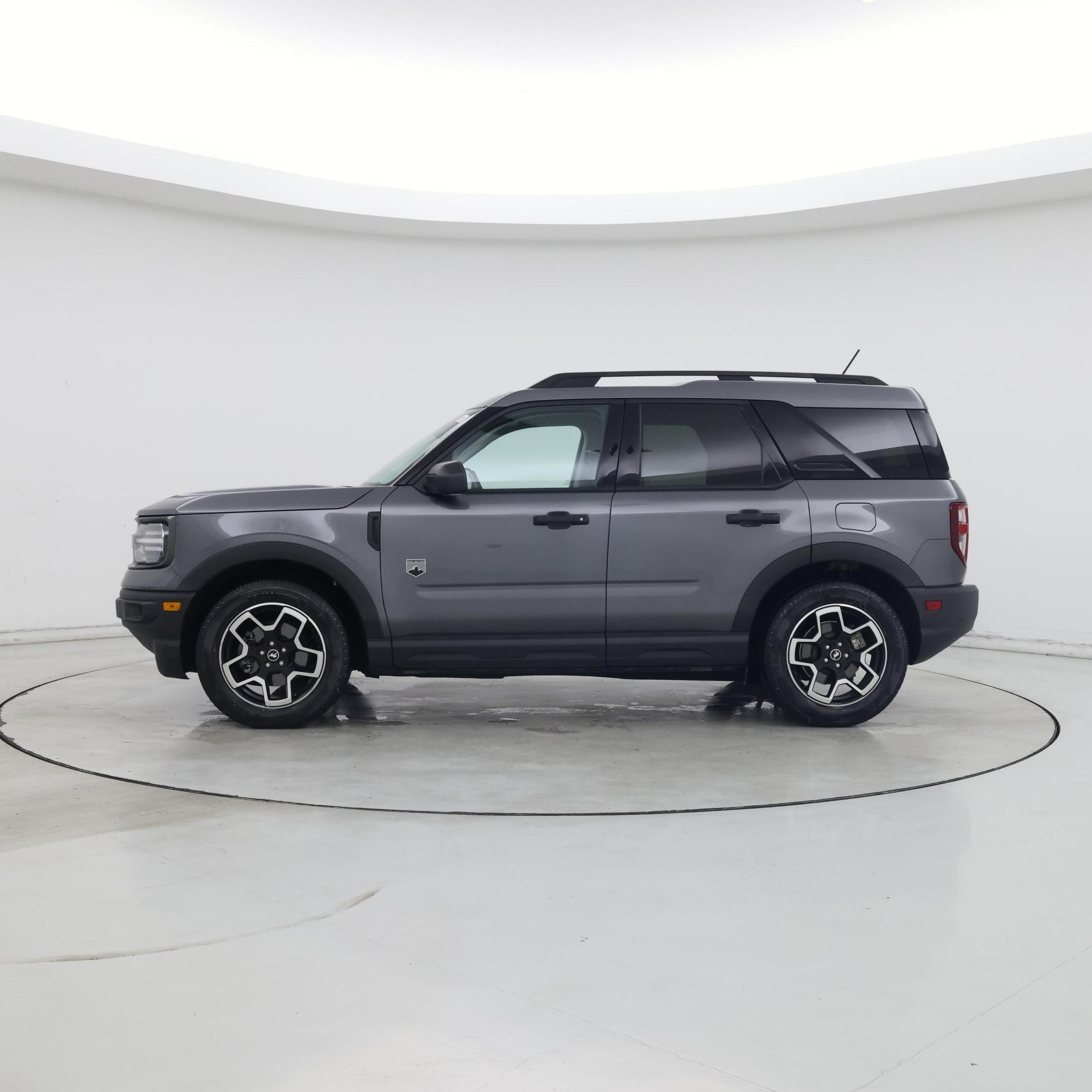 Thumbnail: 2021 Ford Bronco Sport - 3
