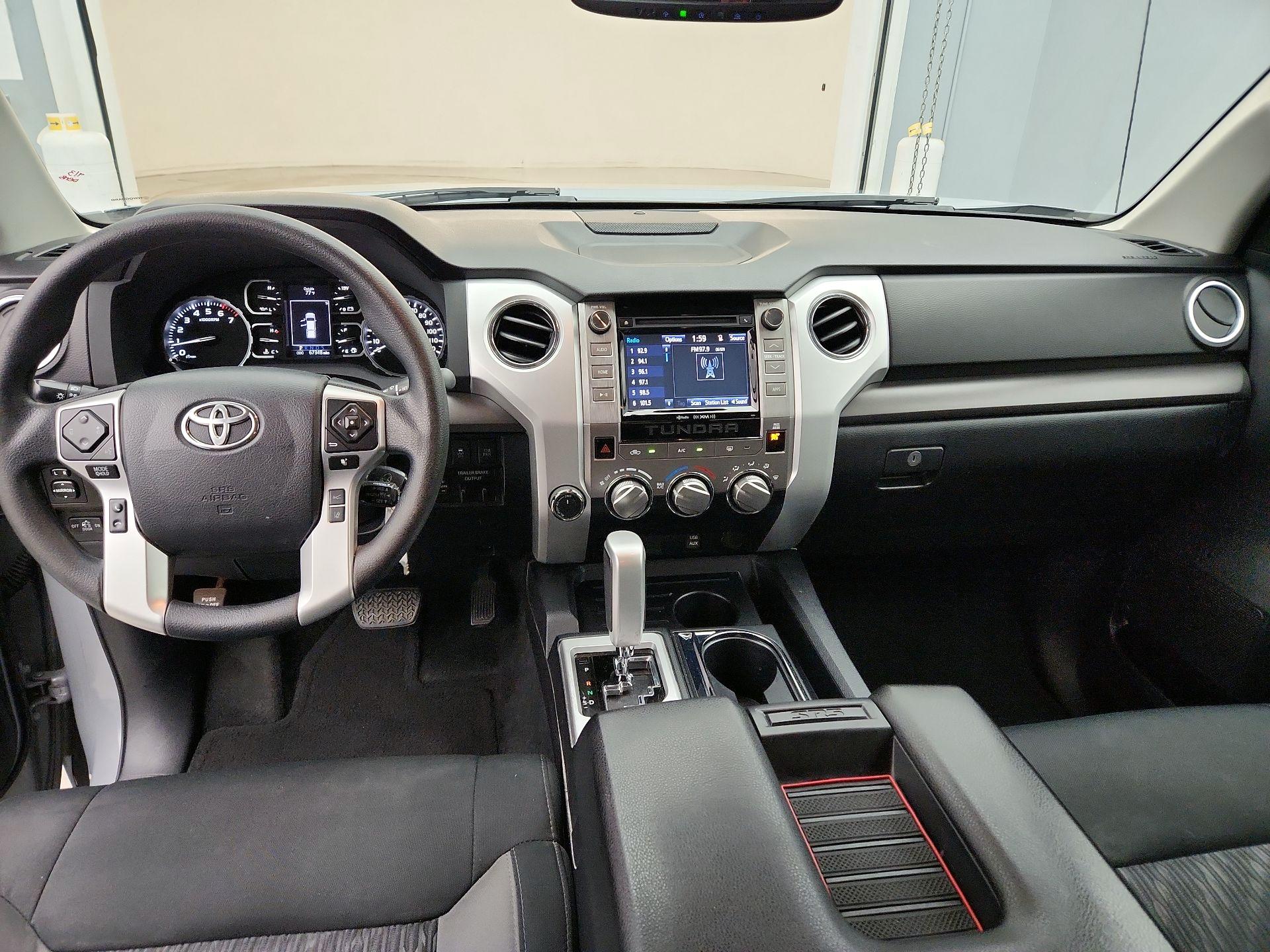 Thumbnail: 2018 Toyota Tundra - 9