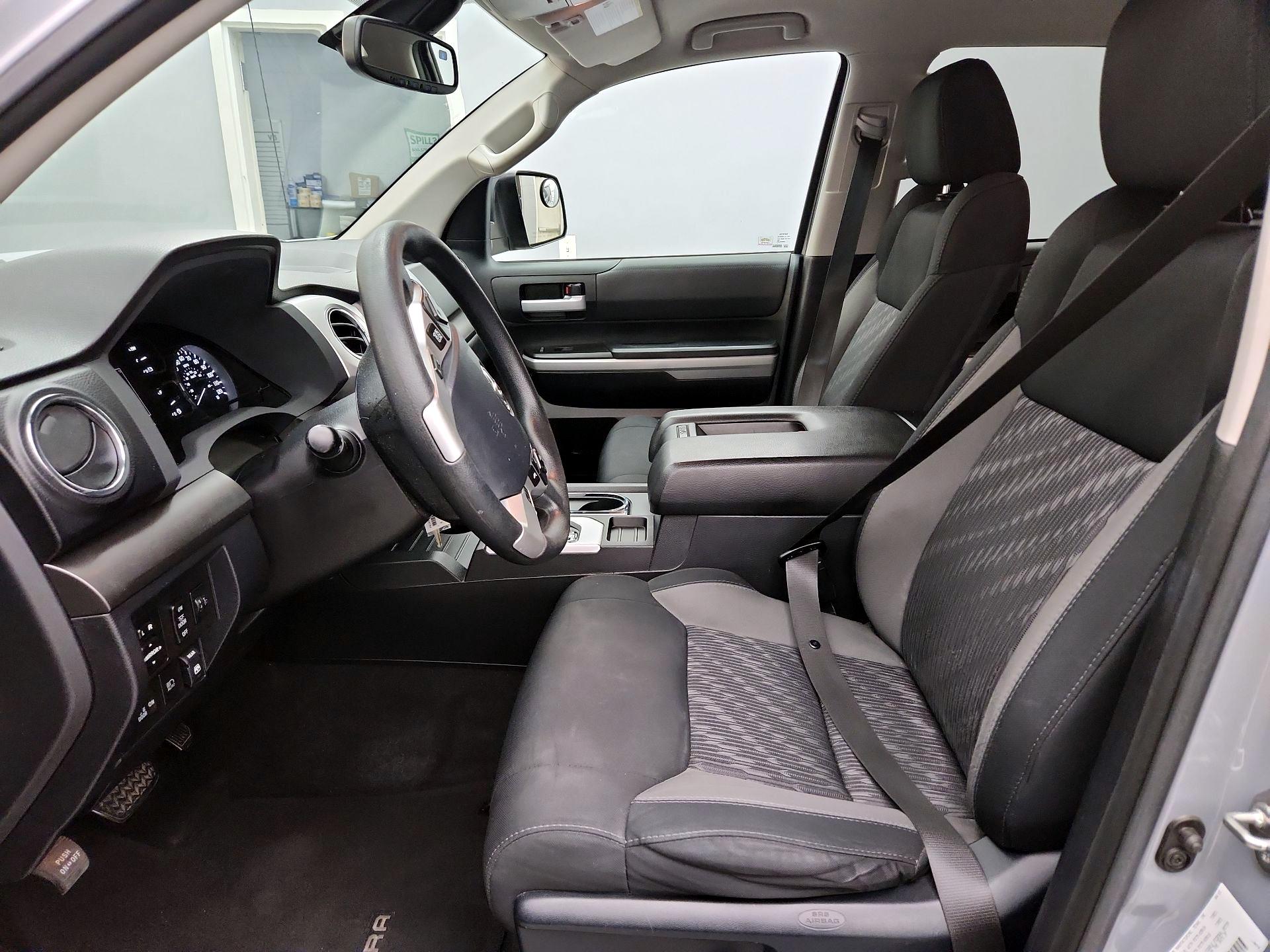 Thumbnail: 2018 Toyota Tundra - 11