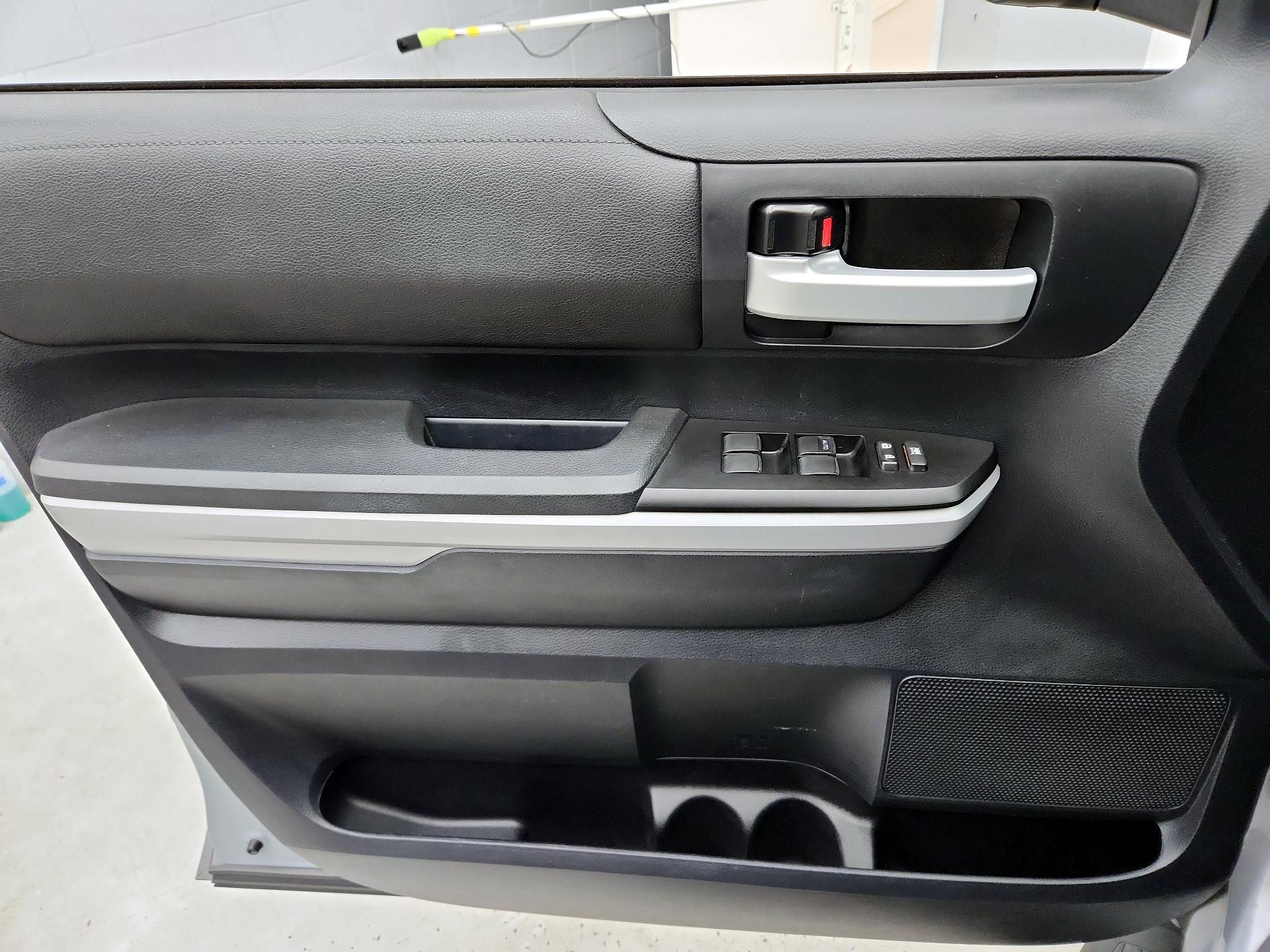 Thumbnail: 2018 Toyota Tundra - 12