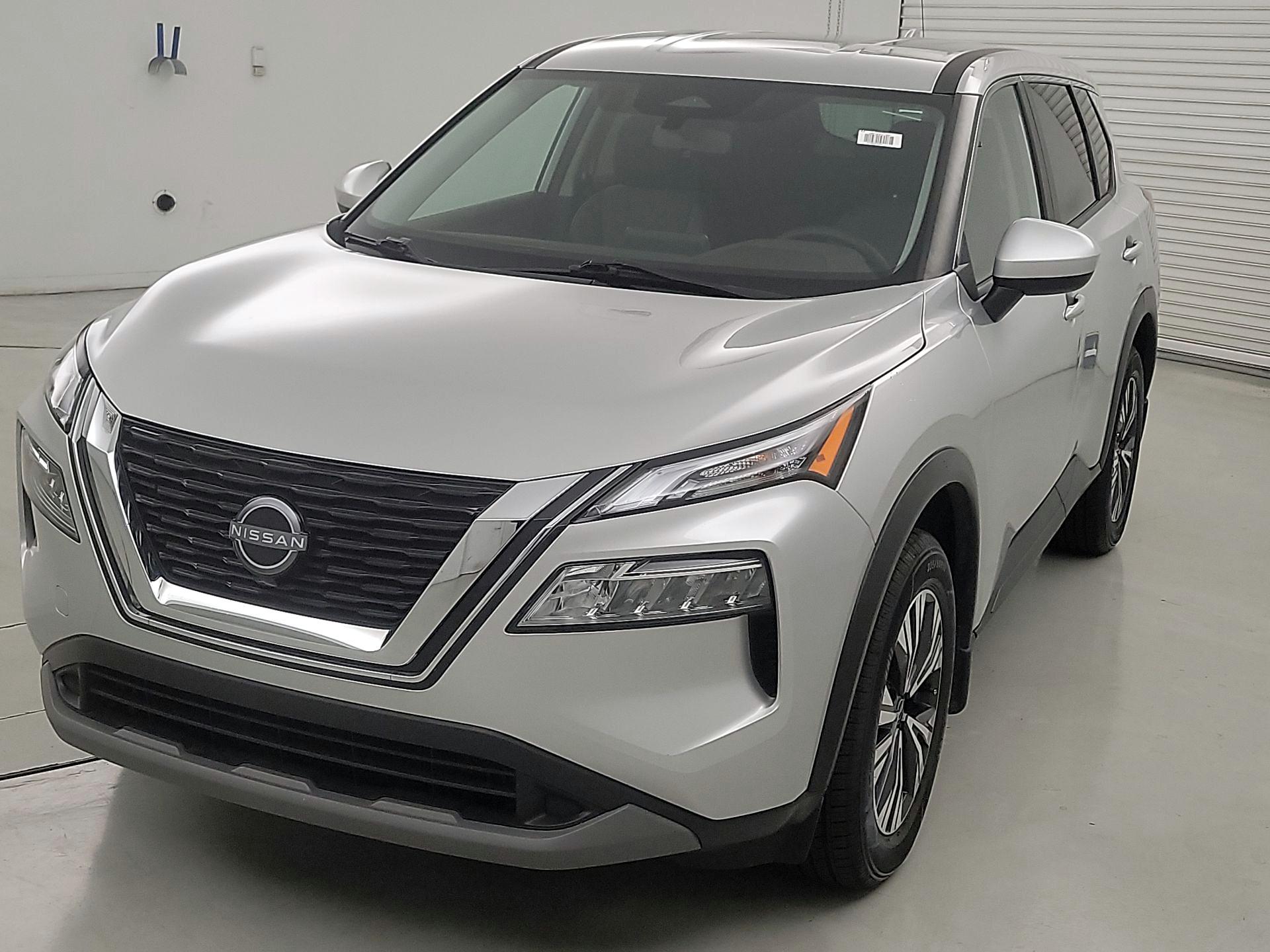 Thumbnail: 2023 Nissan Rogue - 3