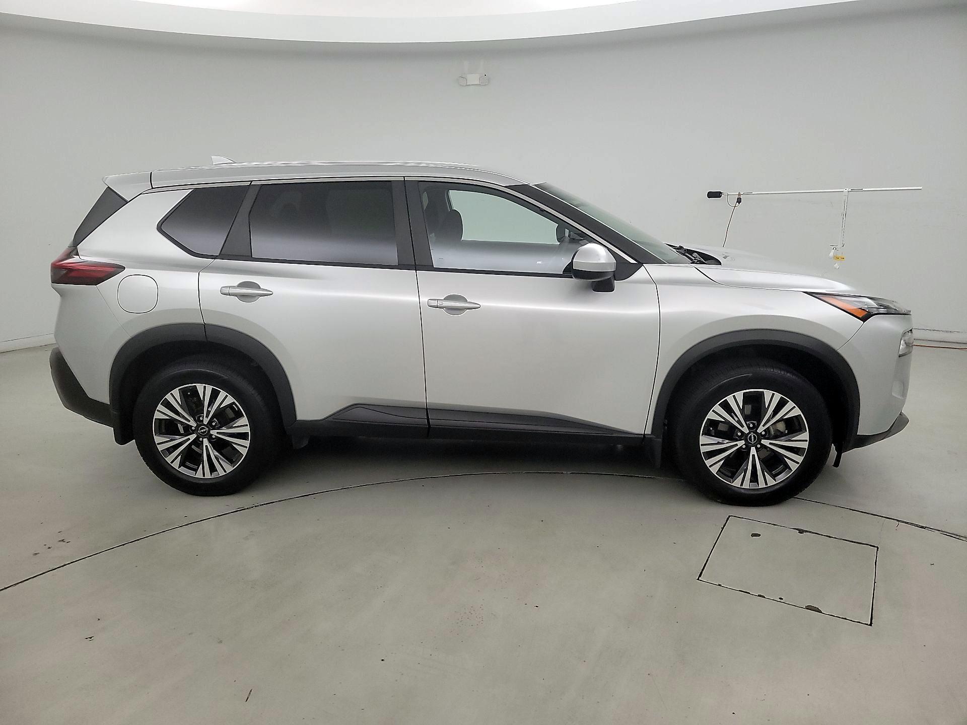 Thumbnail: 2023 Nissan Rogue - 4