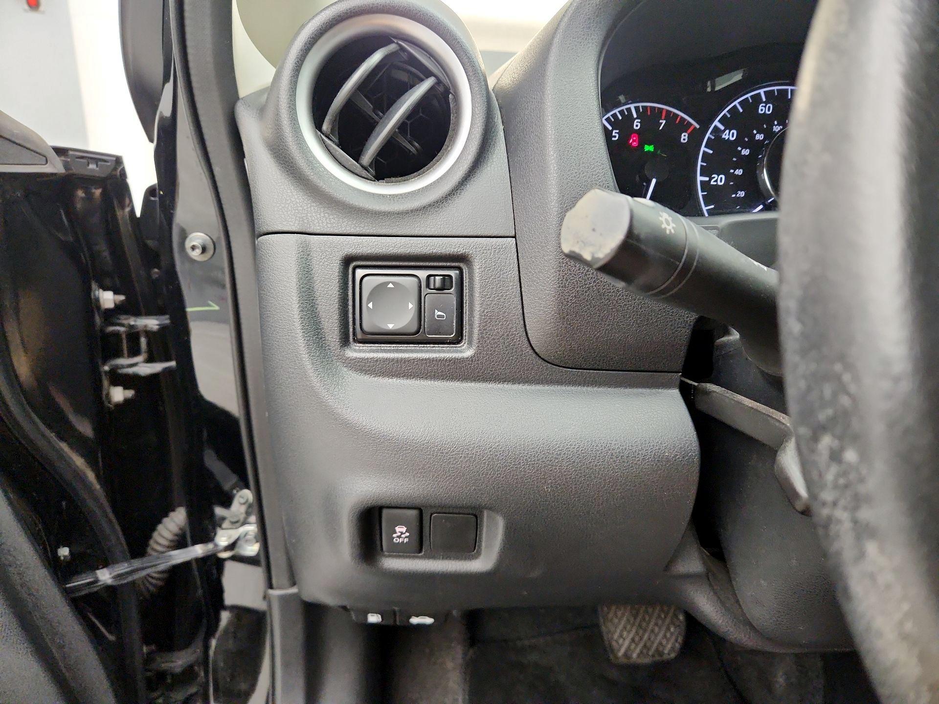Thumbnail: 2019 Nissan Versa Note - 13