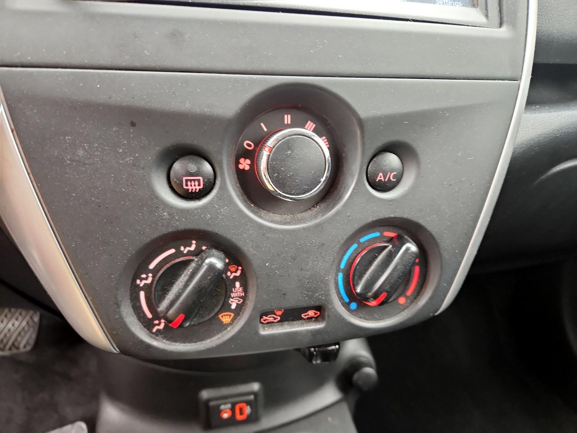 Thumbnail: 2019 Nissan Versa Note - 16