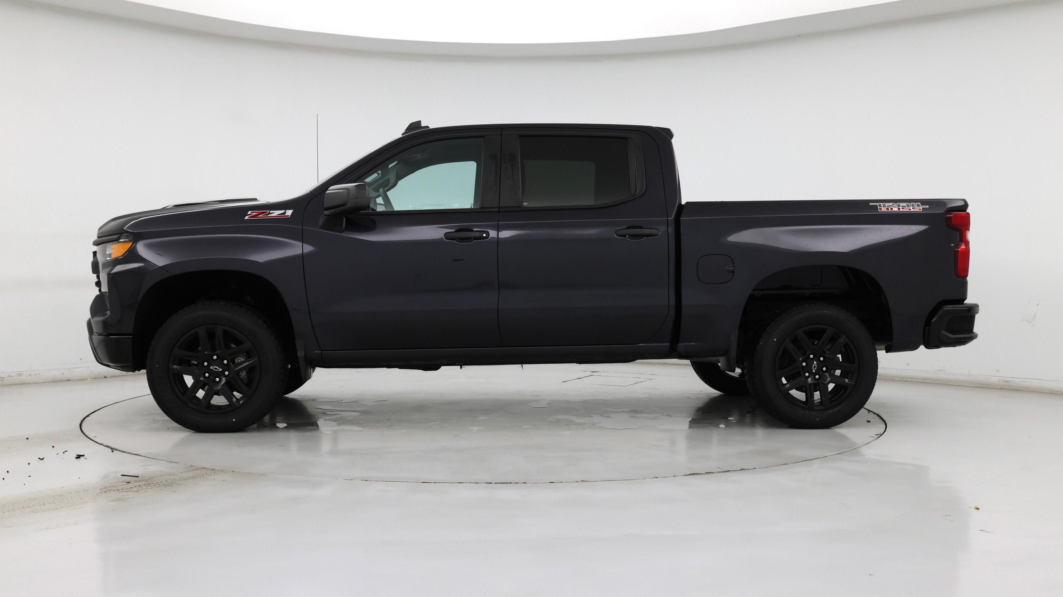Thumbnail: 2022 Chevrolet Silverado 1500 - 3