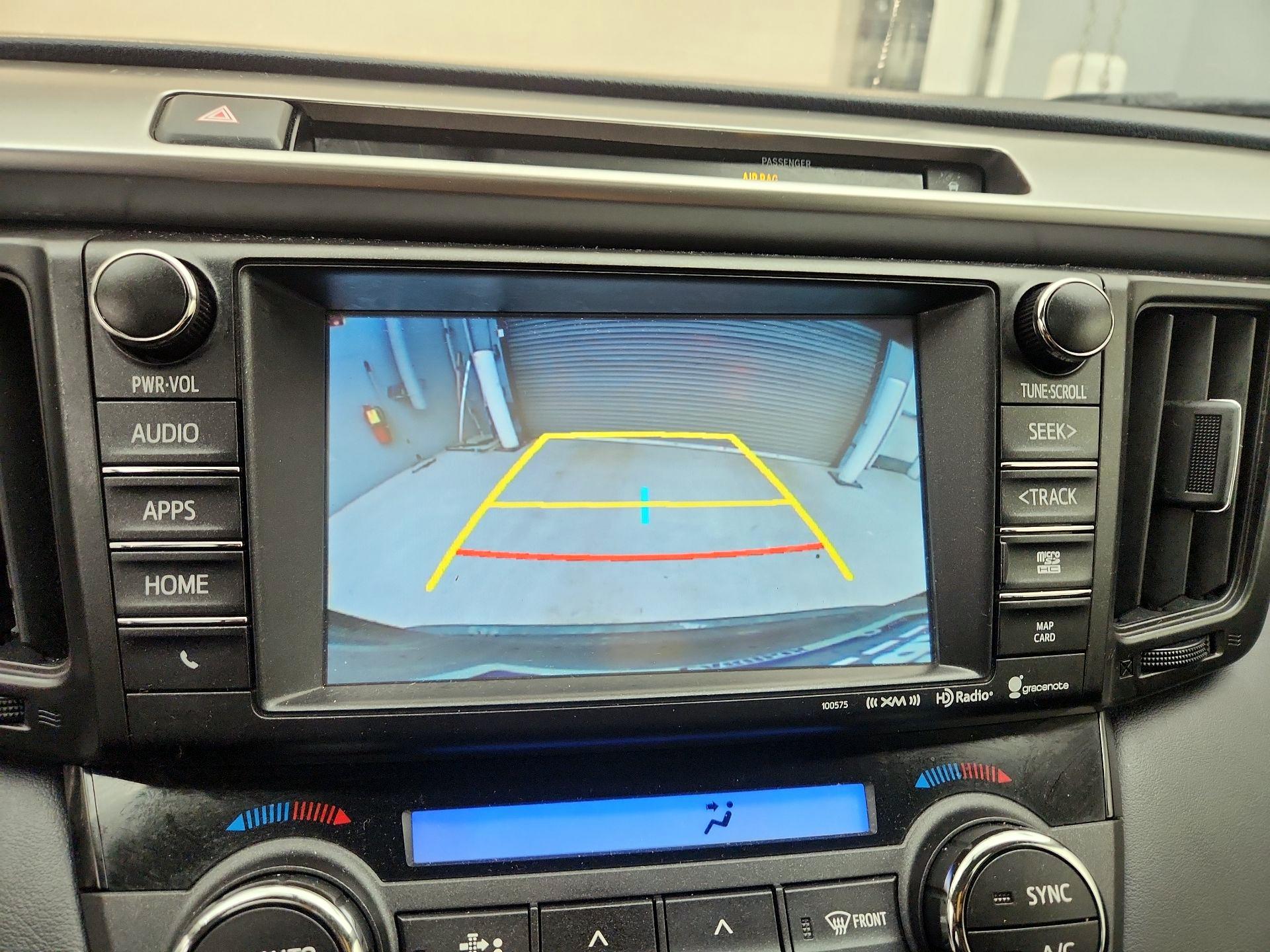 Thumbnail: 2016 Toyota RAV4 - 14