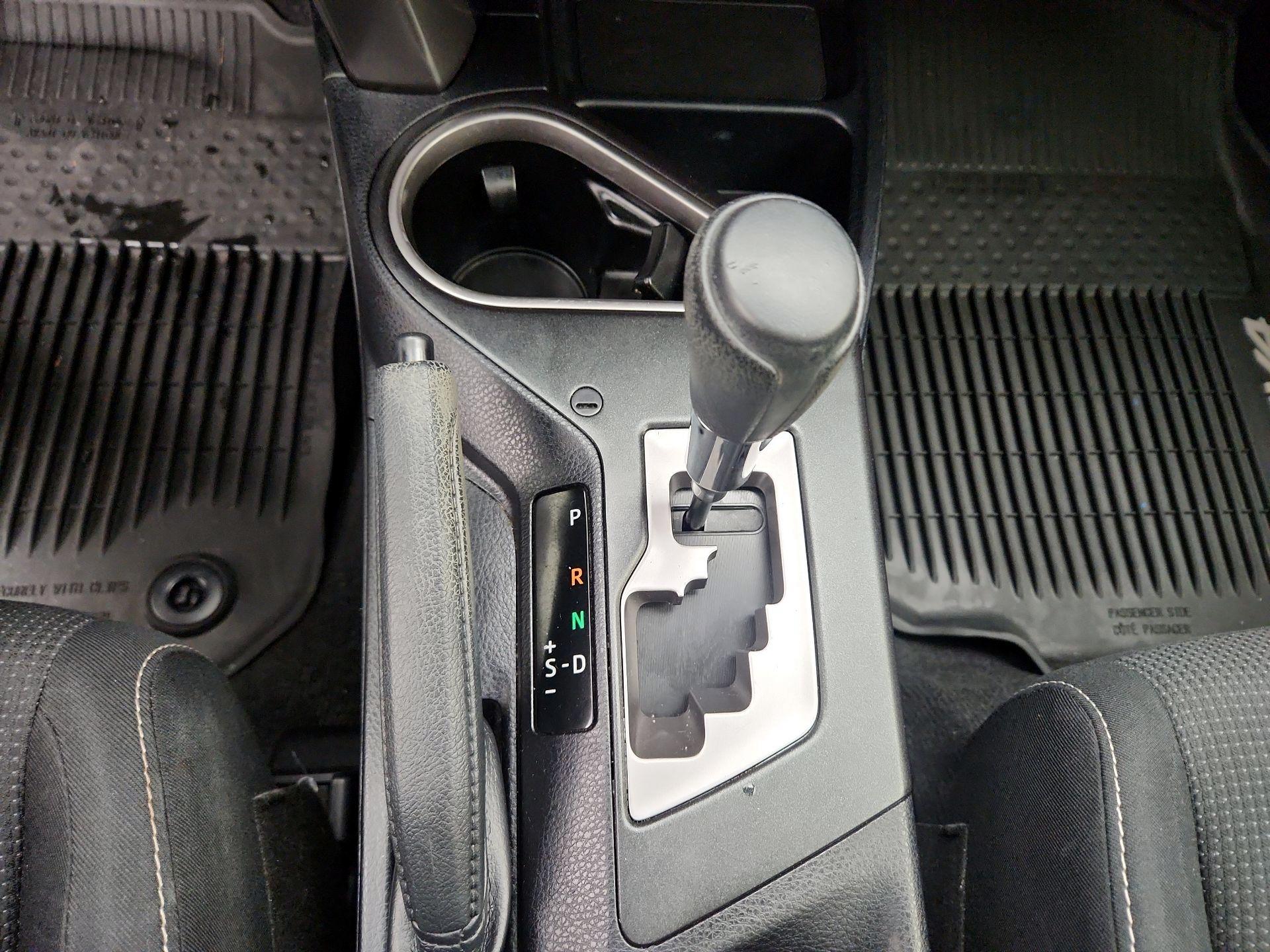 Thumbnail: 2016 Toyota RAV4 - 17