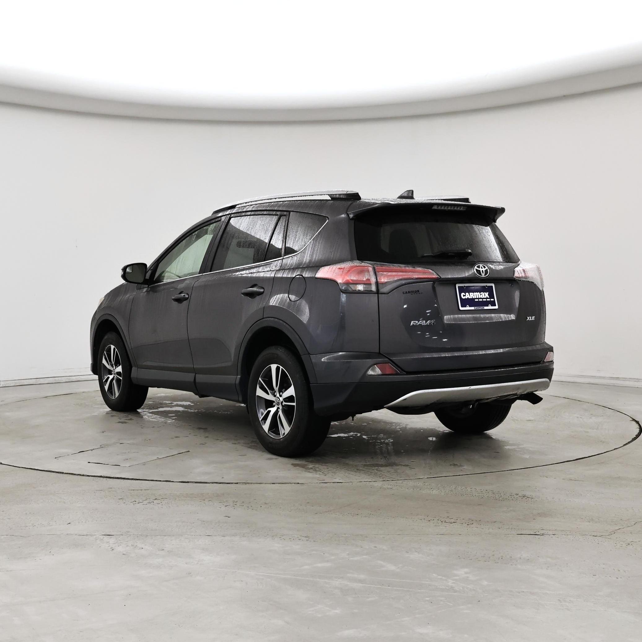 Thumbnail: 2016 Toyota RAV4 - 2