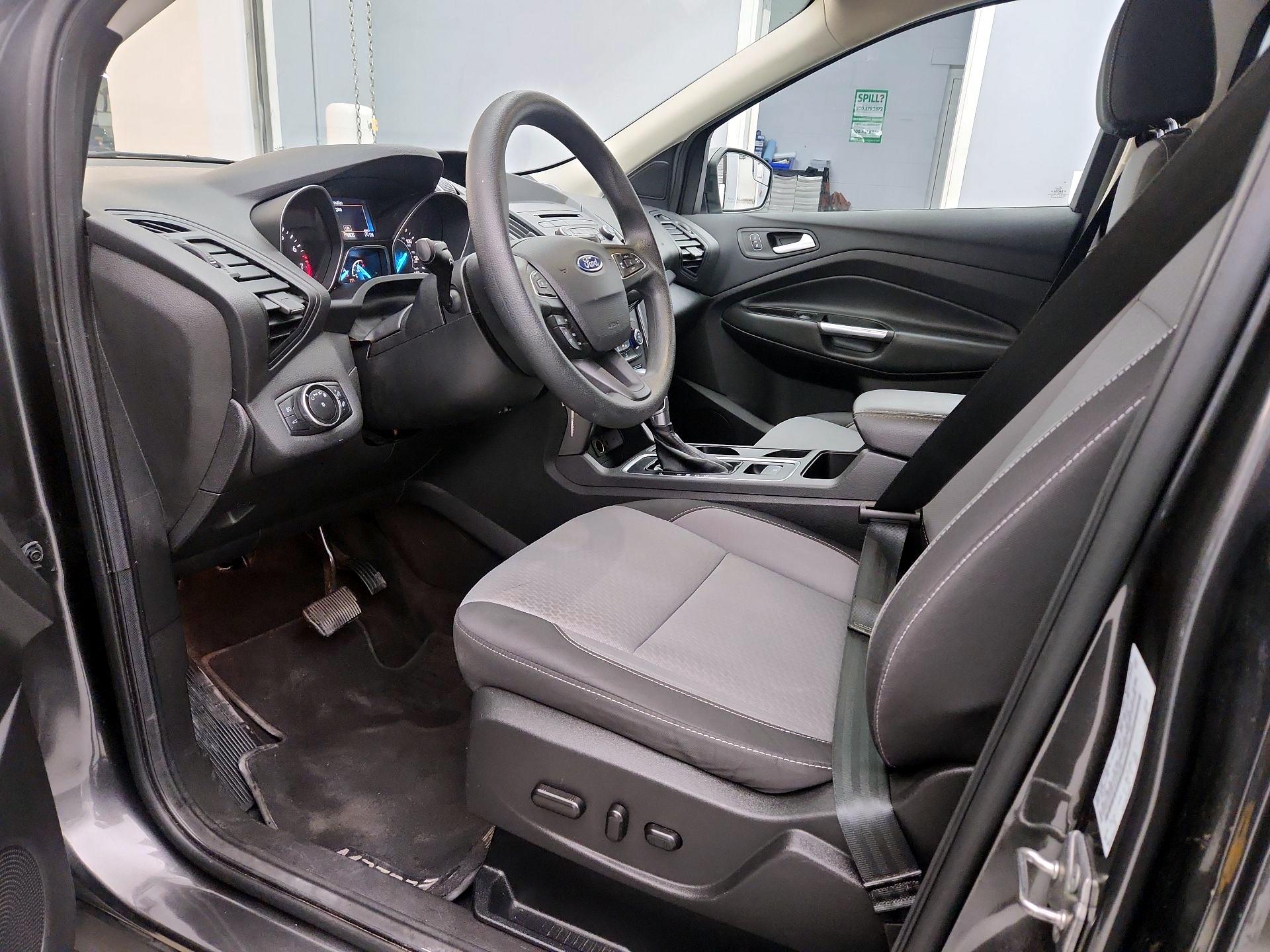 Thumbnail: 2017 Ford Escape - 11