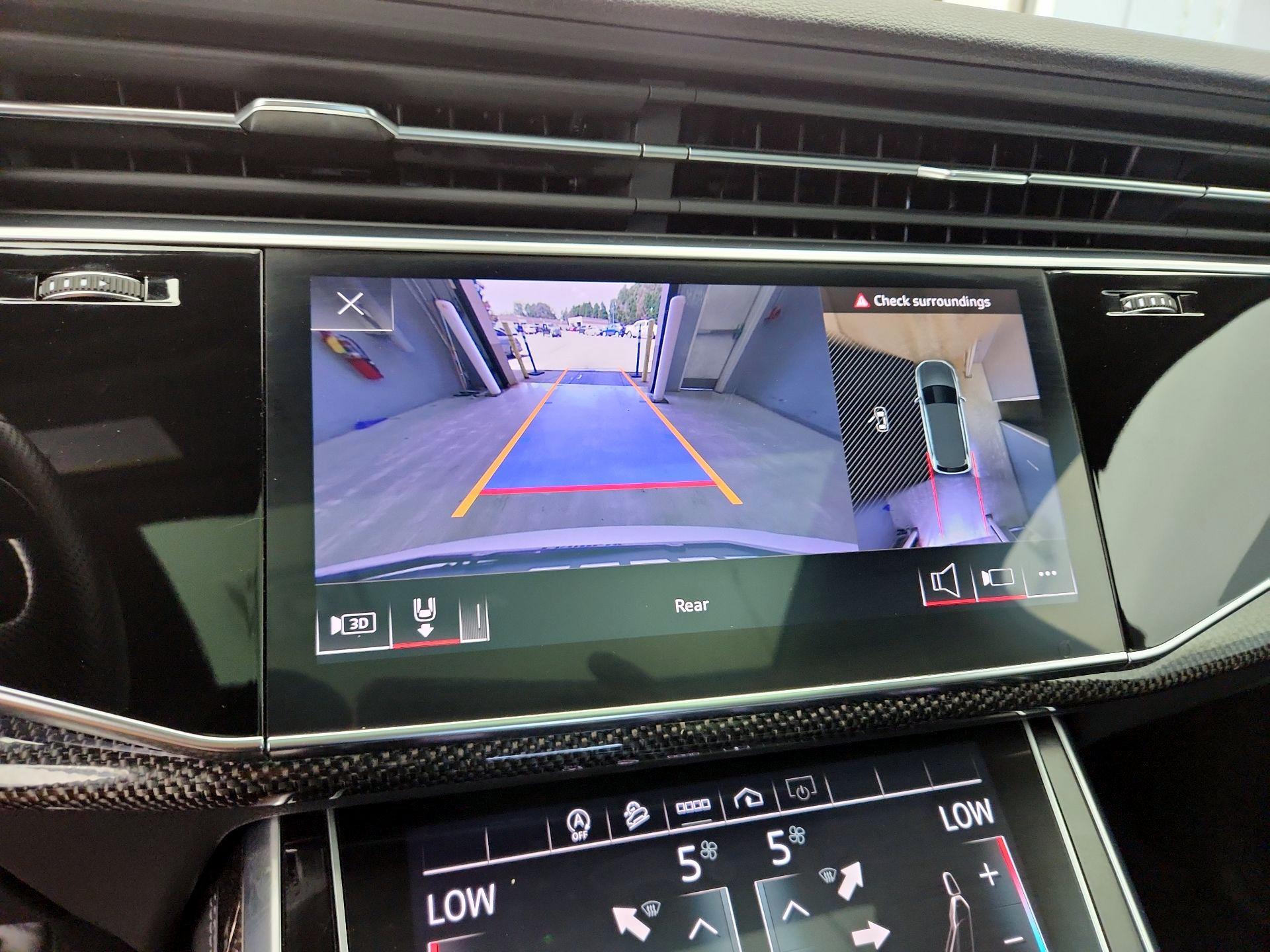 Thumbnail: 2023 Audi SQ7 - 15