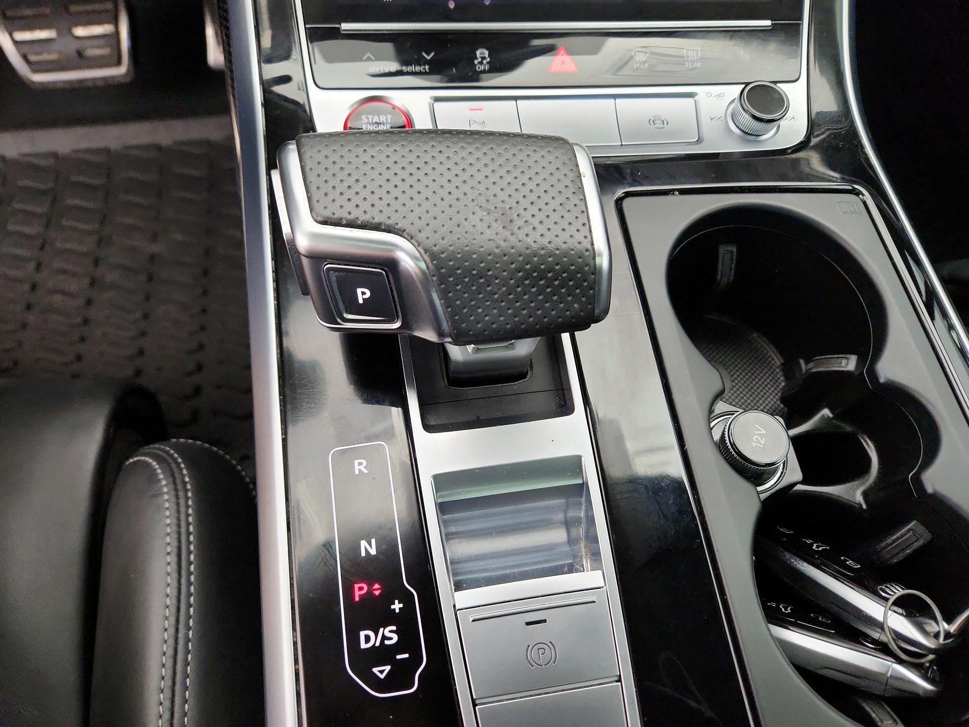 Thumbnail: 2023 Audi SQ7 - 18