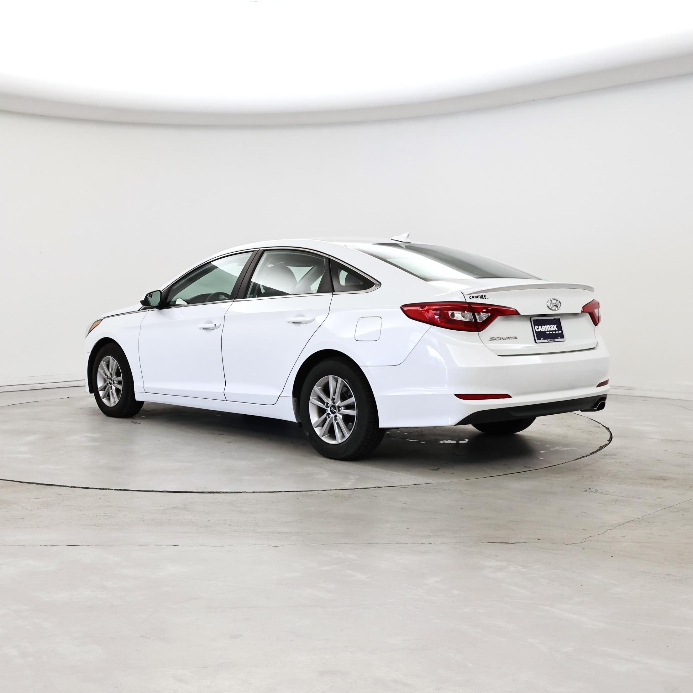 Thumbnail: 2016 Hyundai Sonata - 2