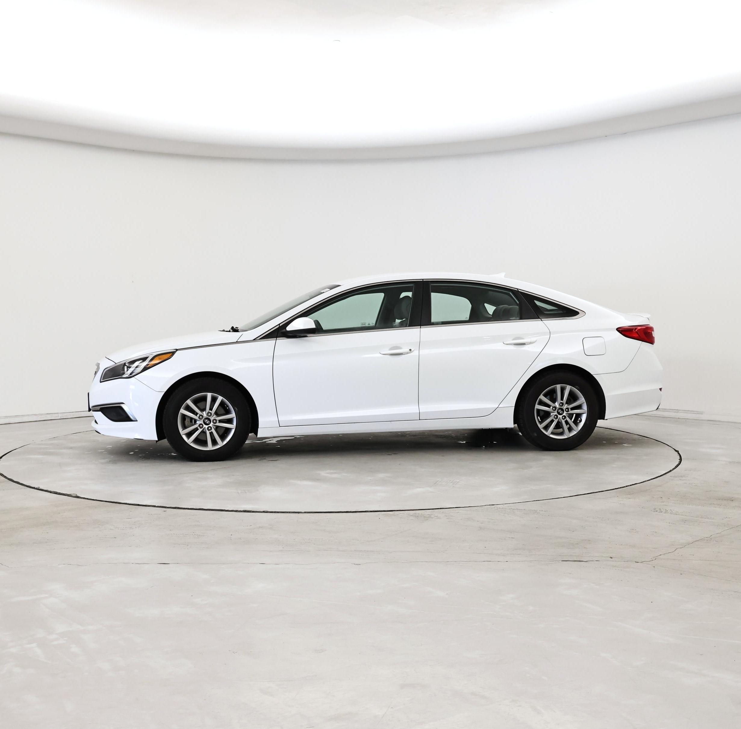 Thumbnail: 2016 Hyundai Sonata - 3