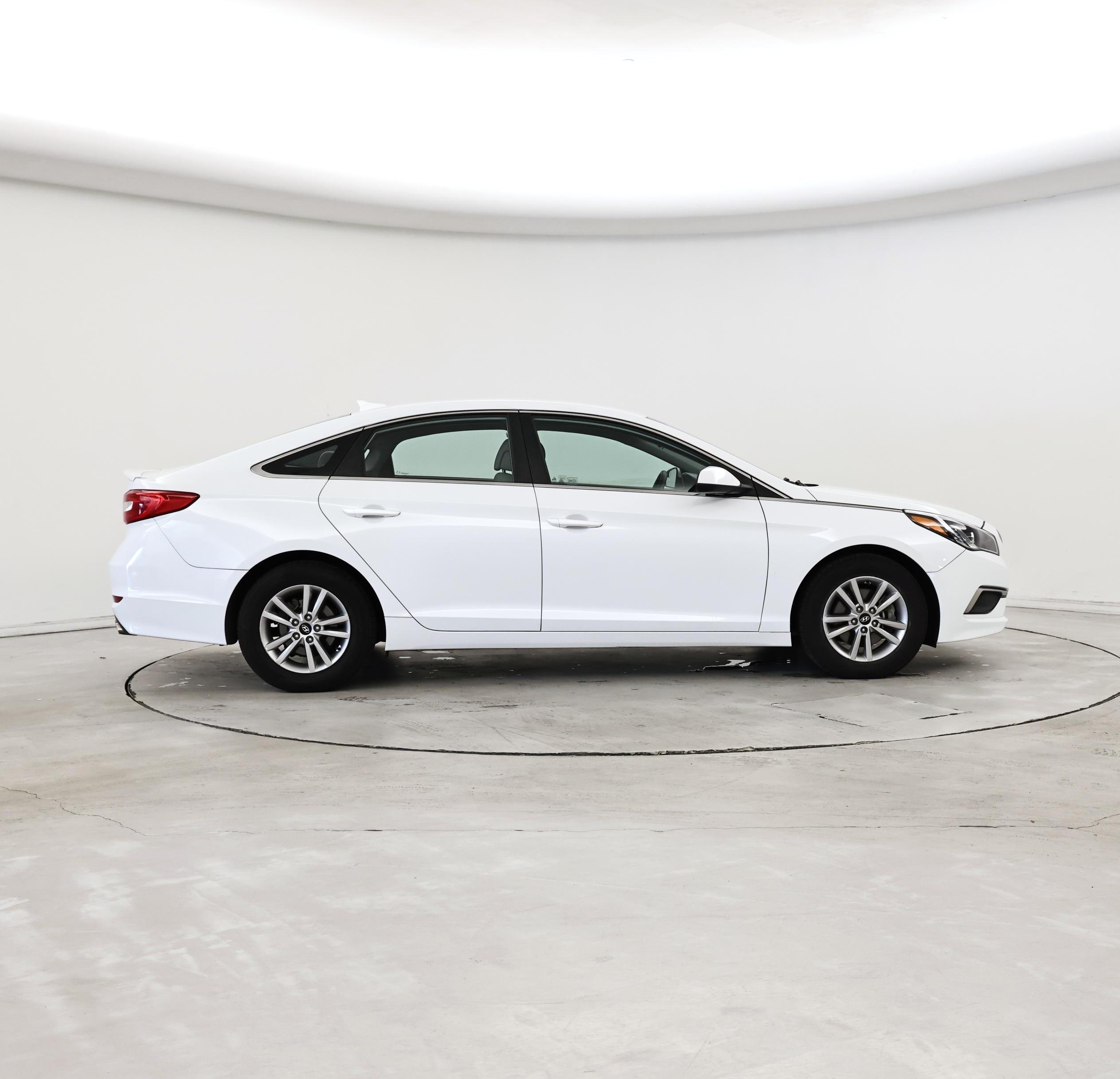 Thumbnail: 2016 Hyundai Sonata - 7