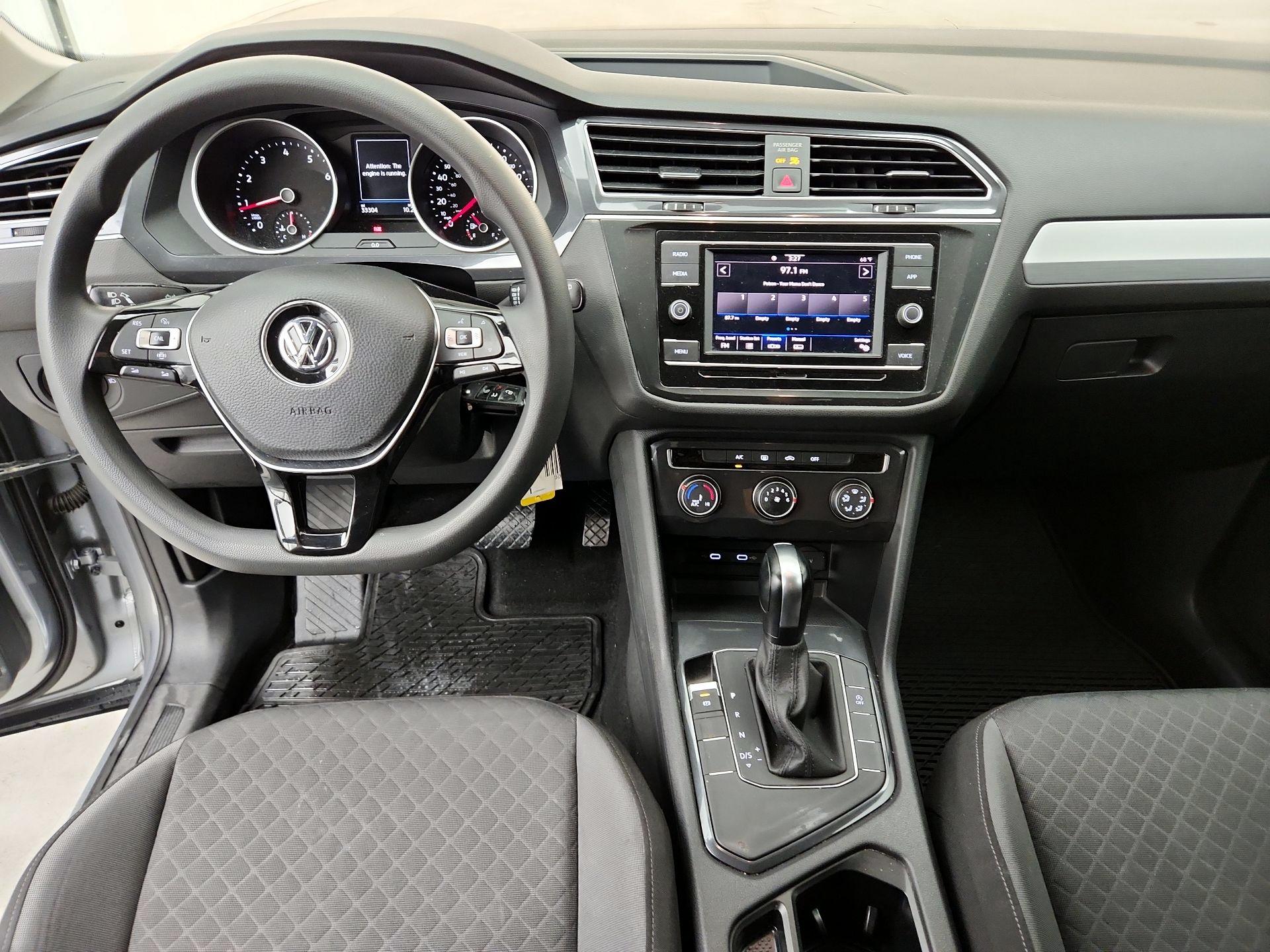 Thumbnail: 2020 Volkswagen Tiguan - 9