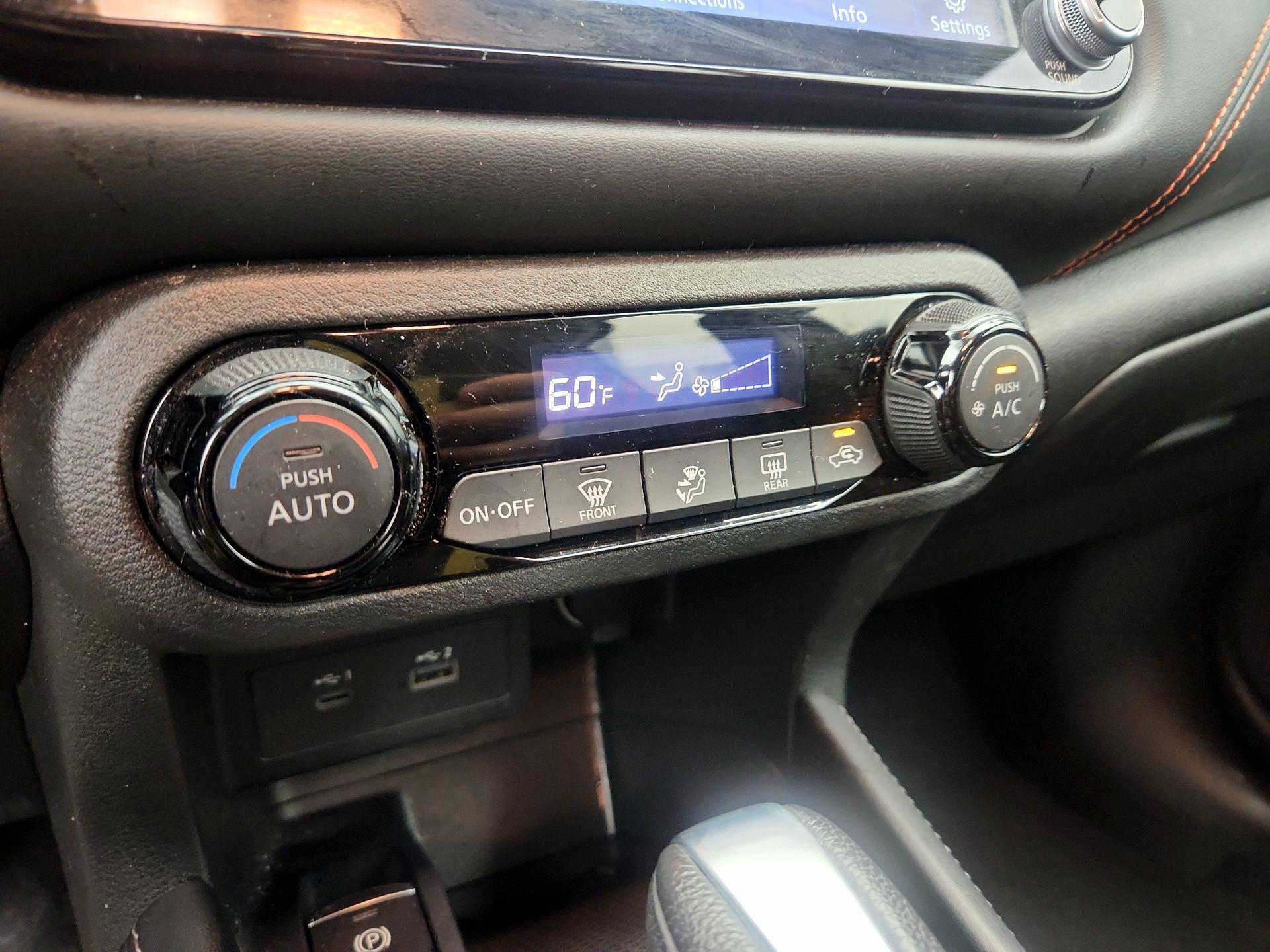 Thumbnail: 2021 Nissan Kicks - 15
