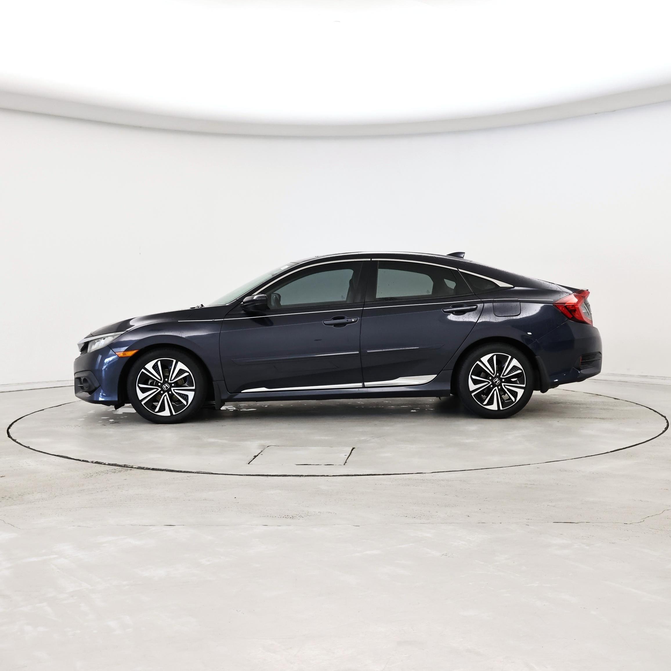 Thumbnail: 2016 Honda Civic - 3