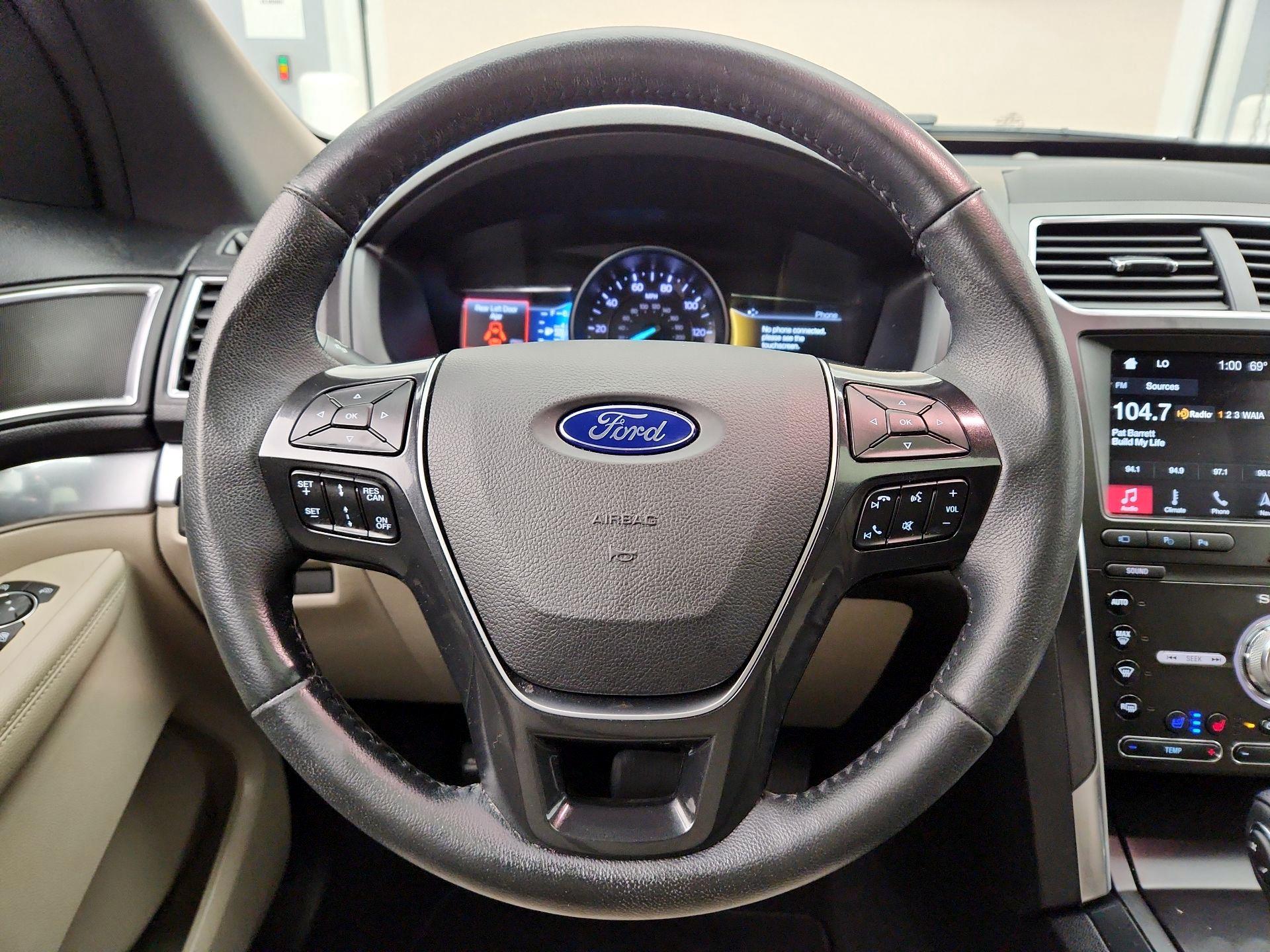 Thumbnail: 2019 Ford Explorer - 10