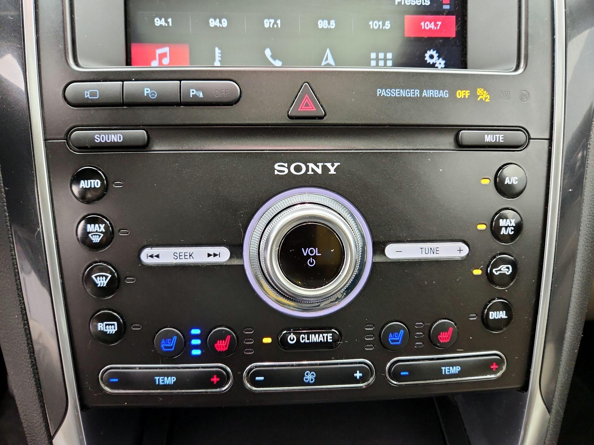 Thumbnail: 2019 Ford Explorer - 16