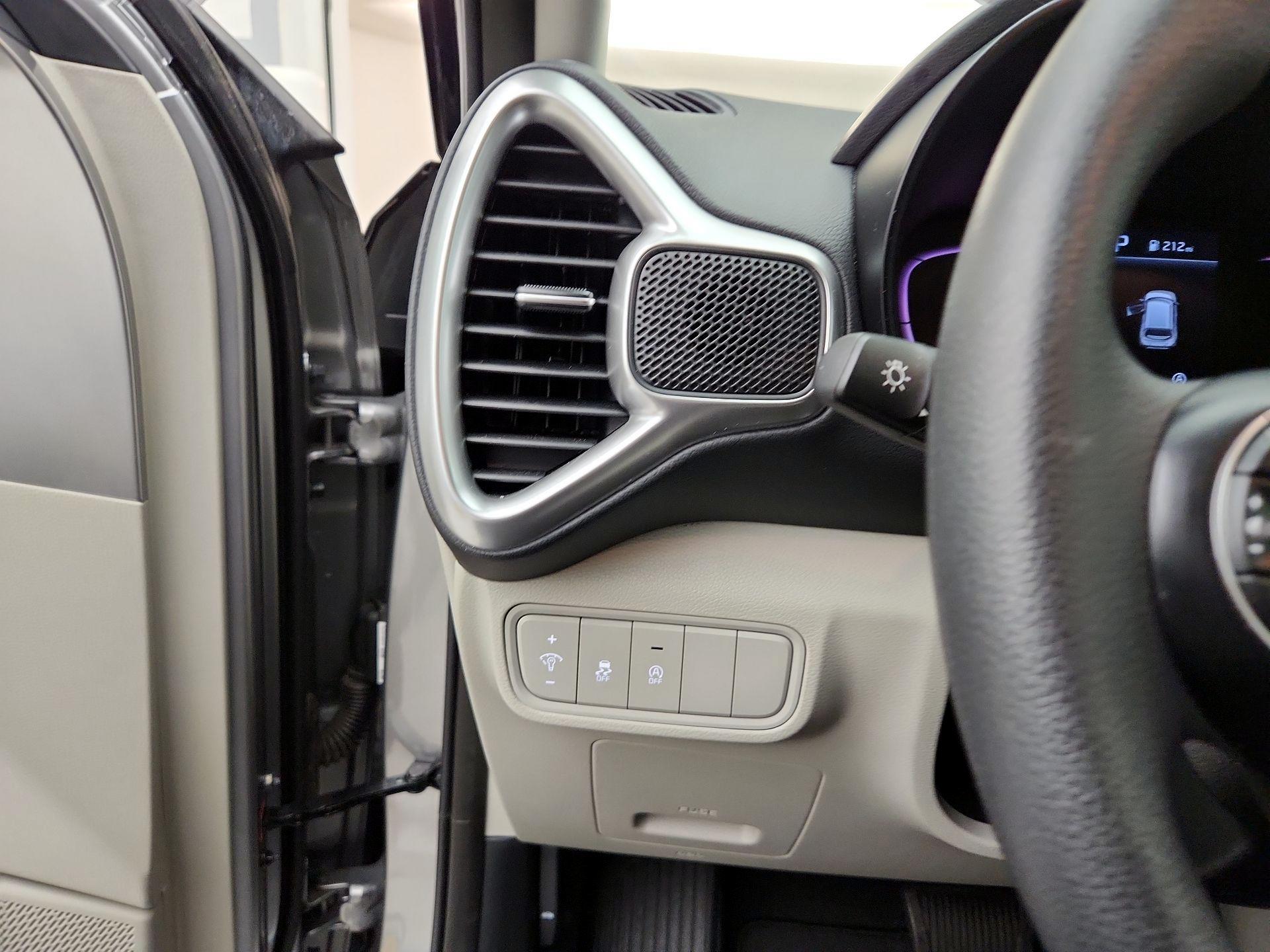 Thumbnail: 2023 Kia Soul - 13
