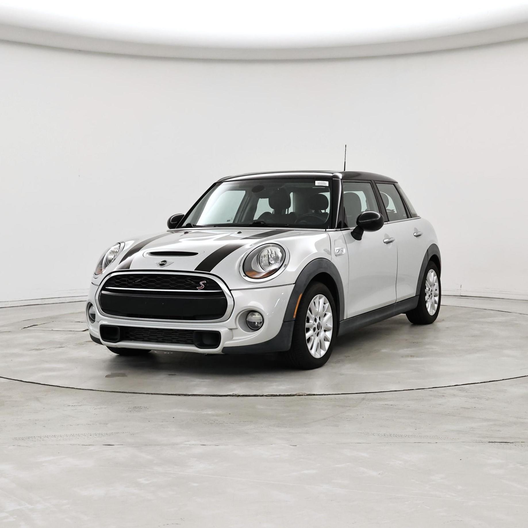 Thumbnail: 2015 MINI Cooper Hardtop - 4