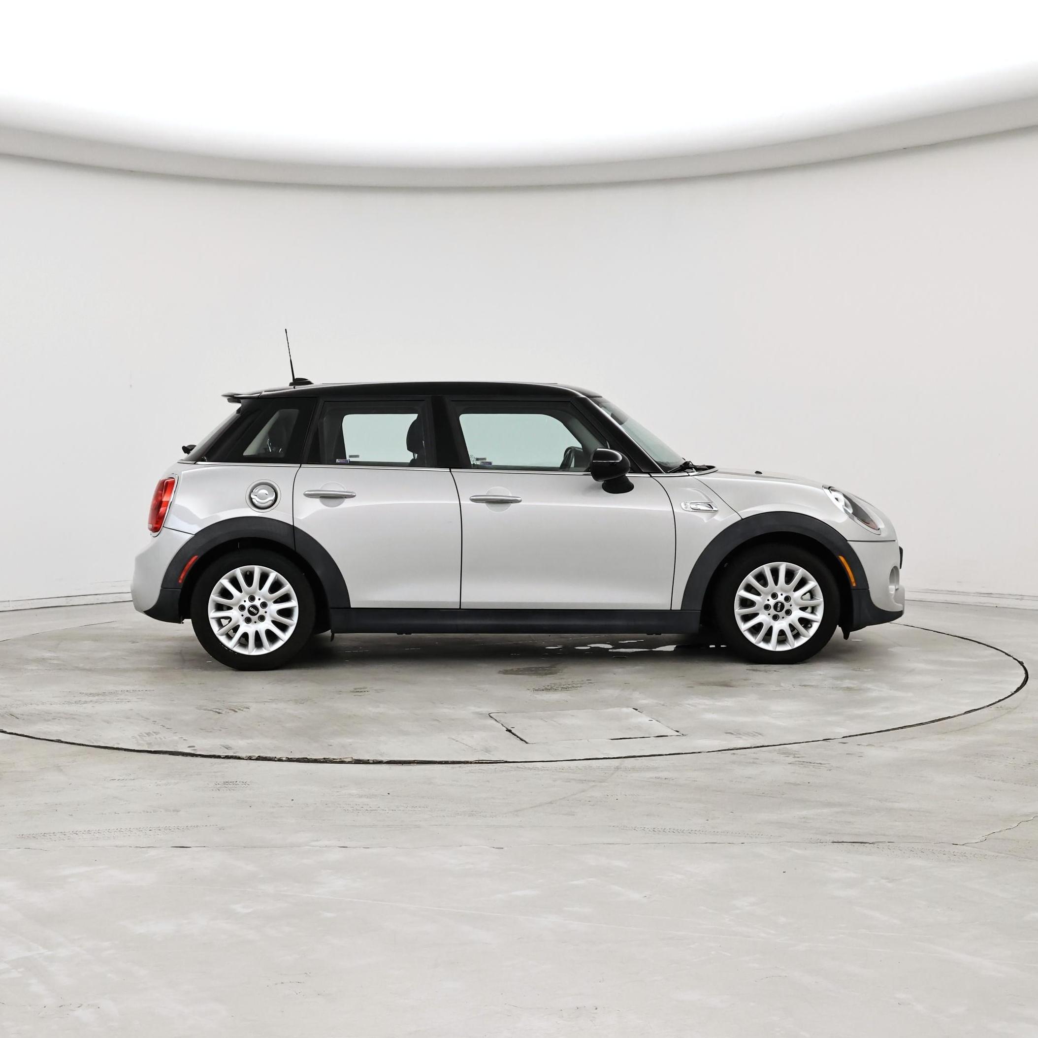Thumbnail: 2015 MINI Cooper Hardtop - 7