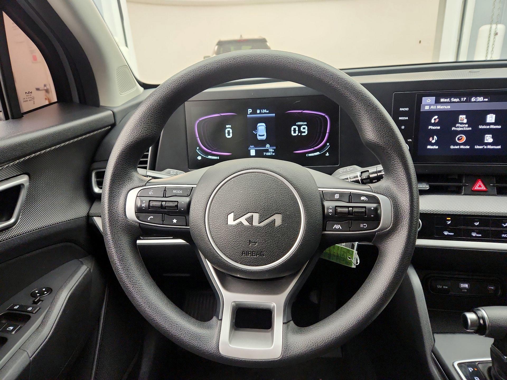 Thumbnail: 2023 Kia Sportage - 10