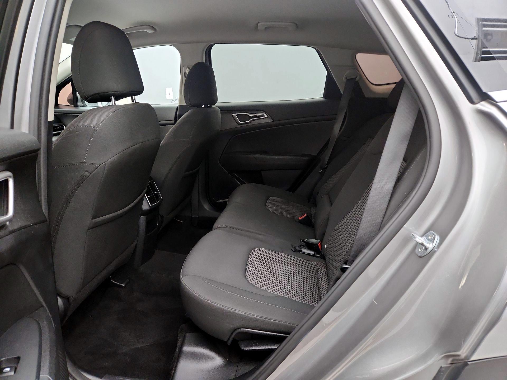 Thumbnail: 2023 Kia Sportage - 19
